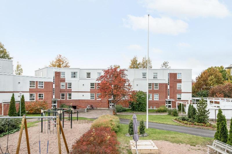 Puustellinpolku 16, Malminkartano, Helsinki