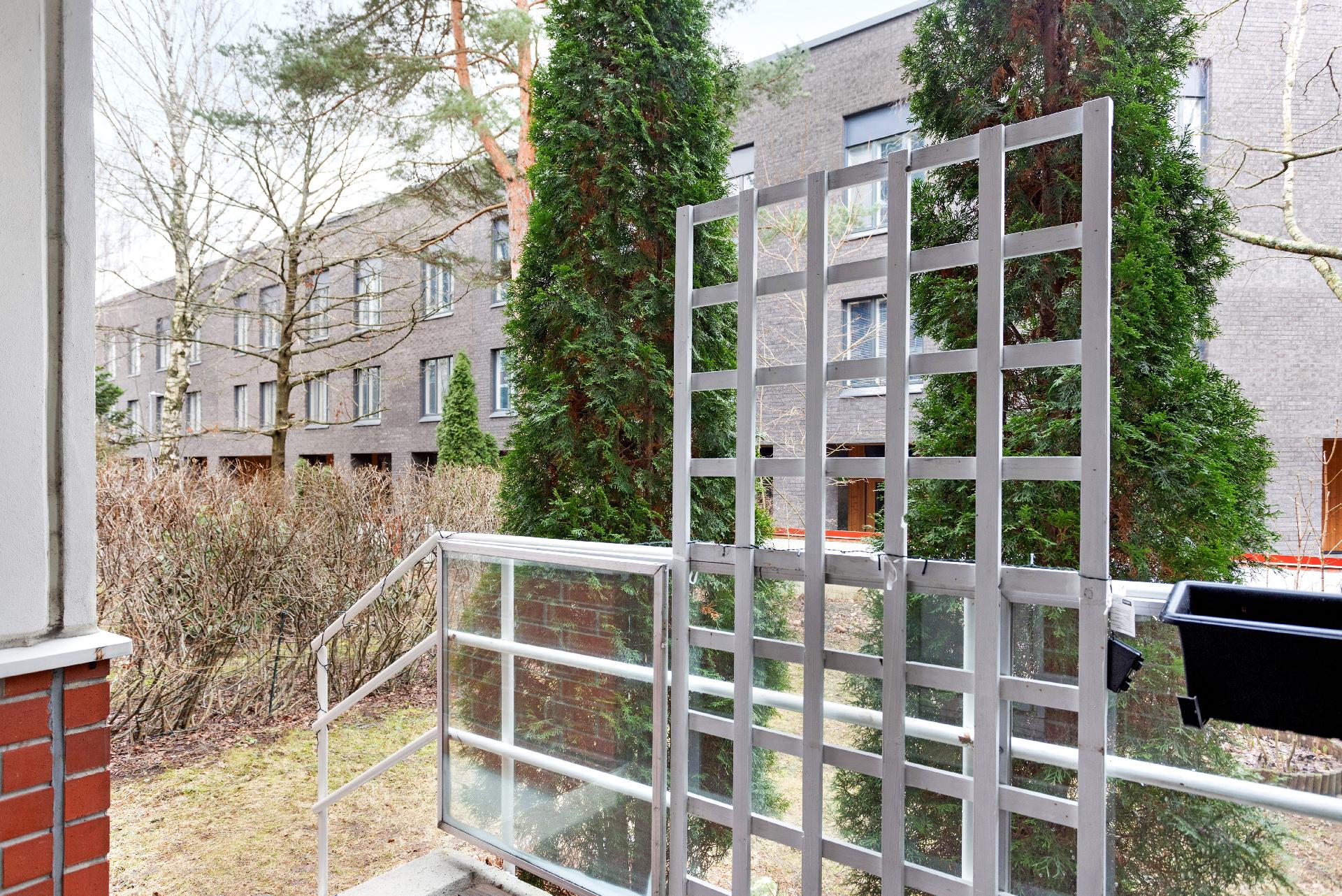 Puustellinpolku 16, Malminkartano, Helsinki