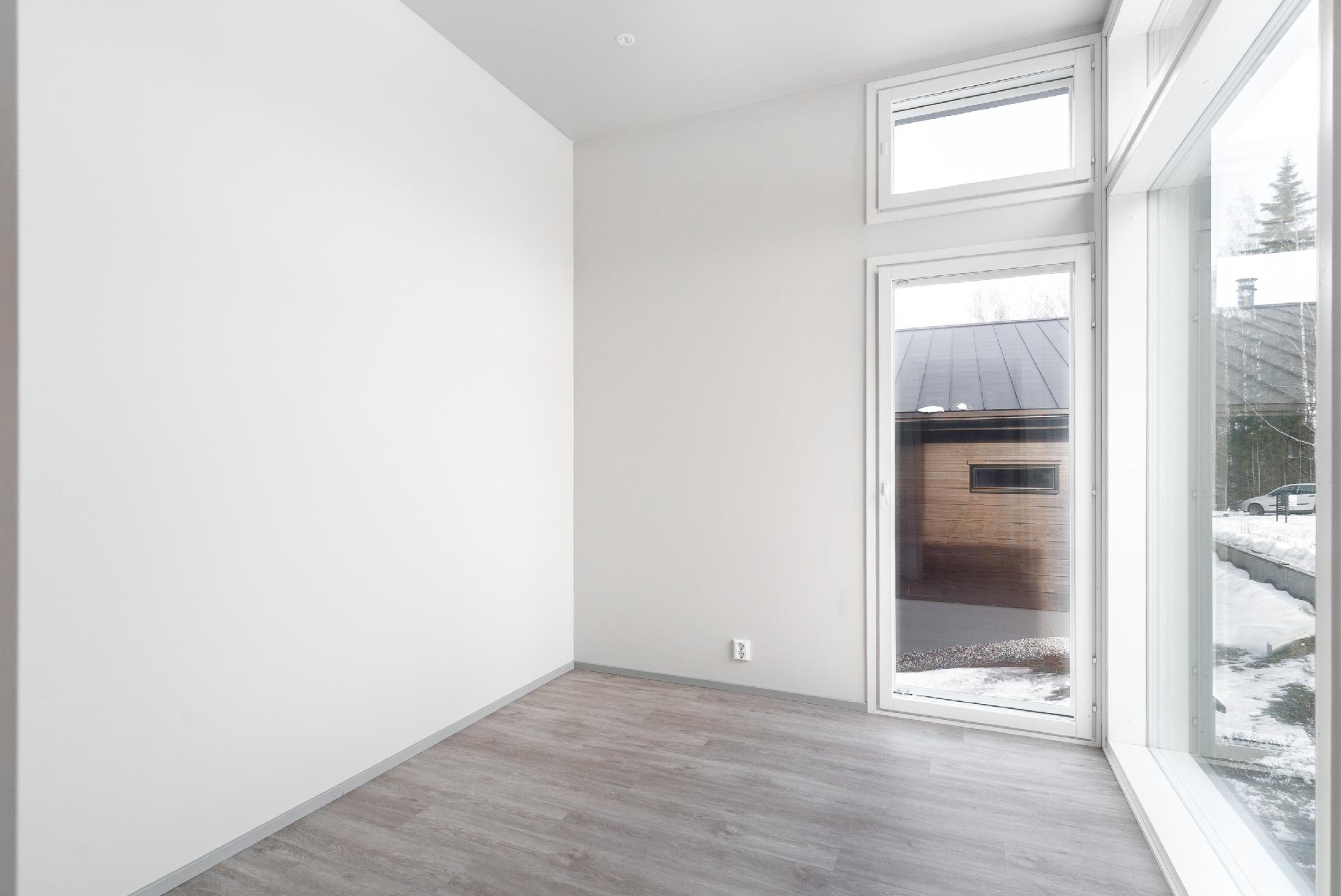 Makuuhuone yläkerta