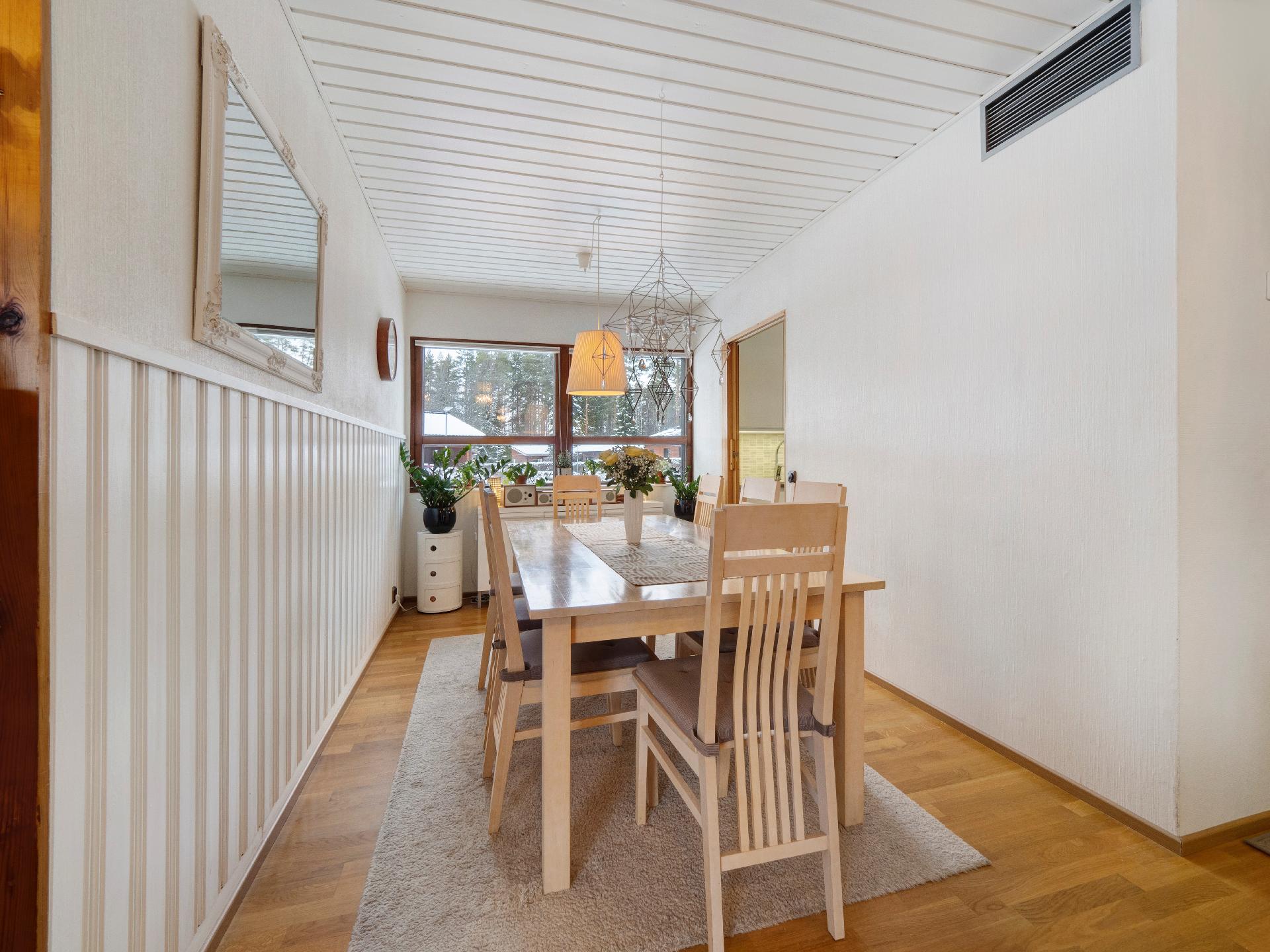 Metsänurmentie 21, Noljakka, Joensuu