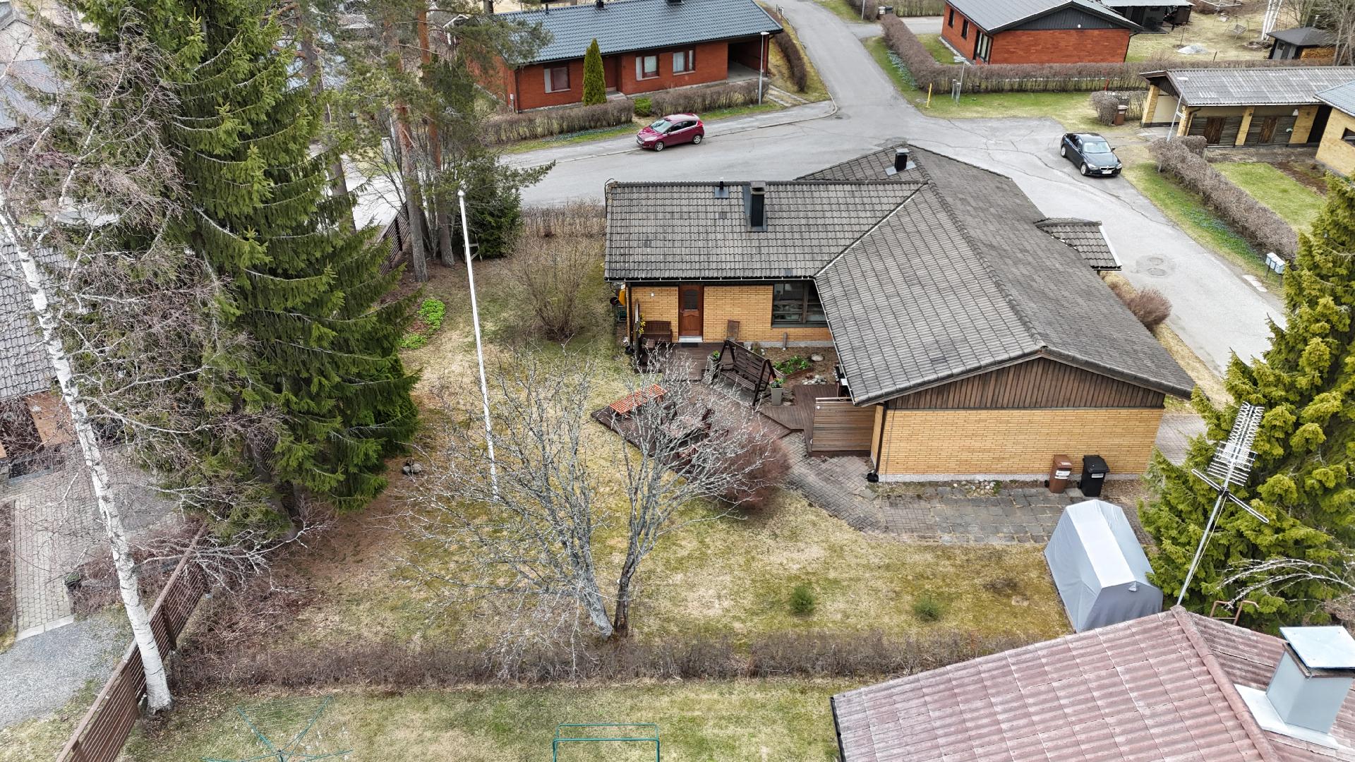 Metsänurmentie 21, Noljakka, Joensuu