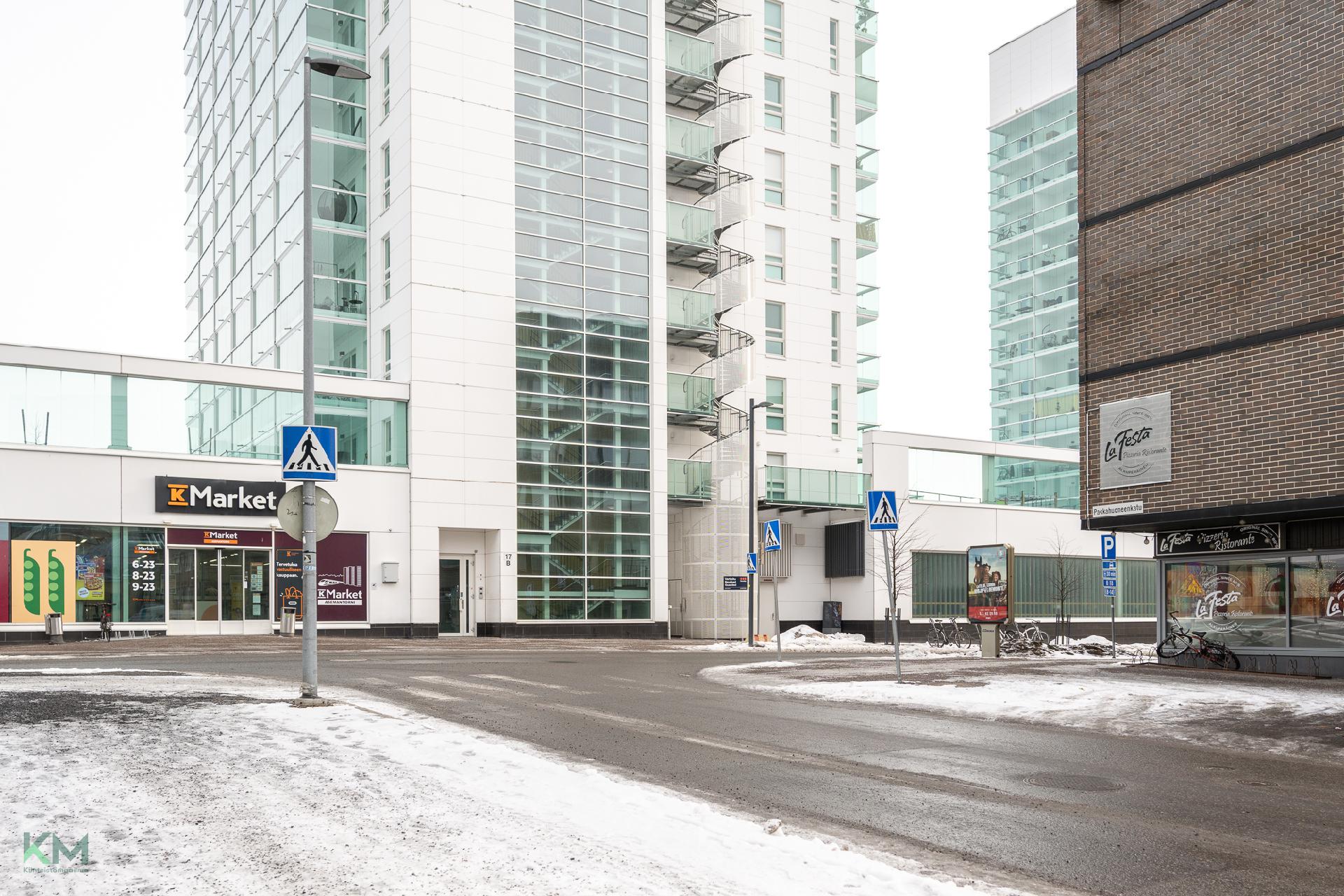 Rautatienkatu 17, Keskusta, Oulu