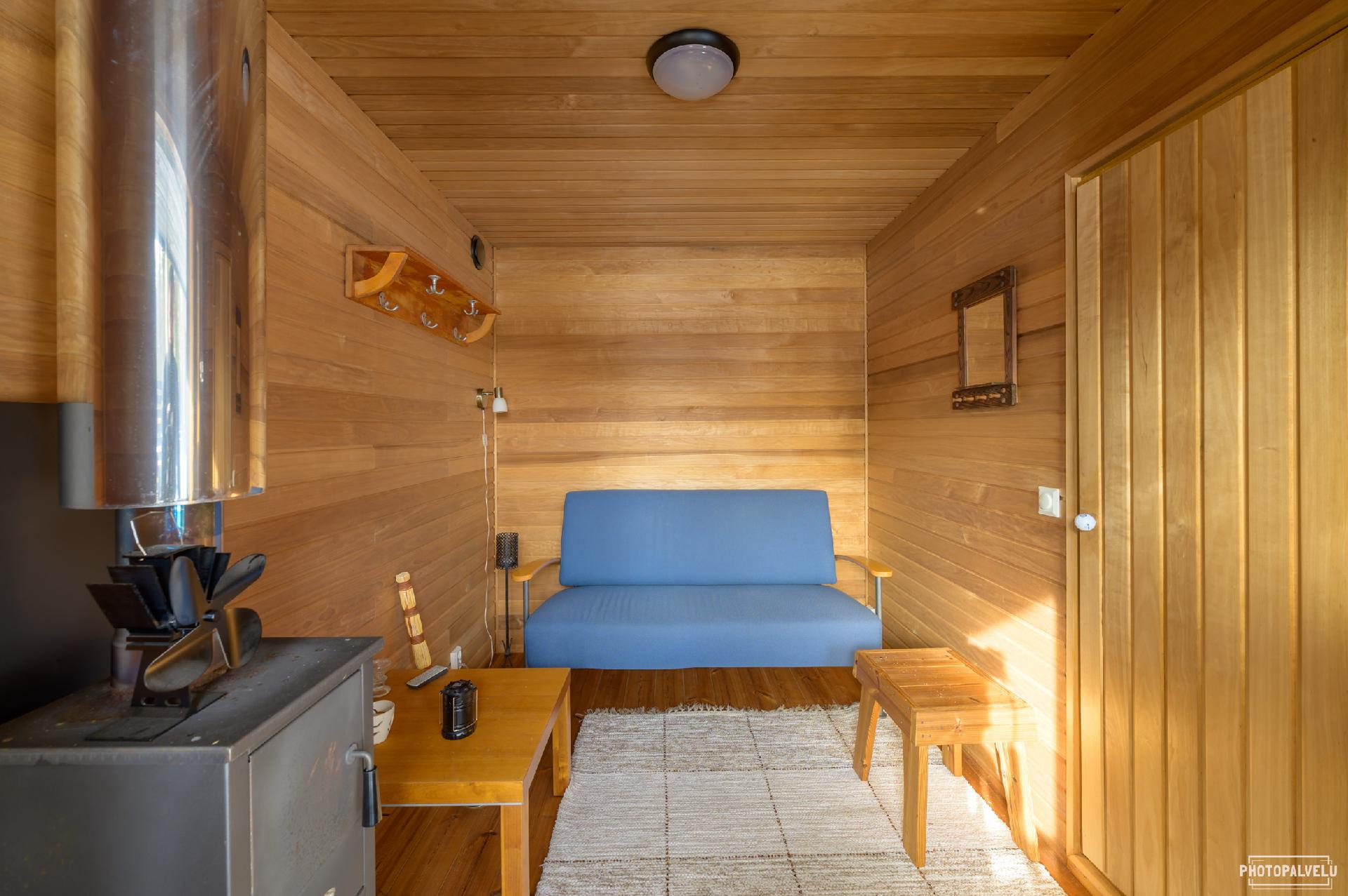 Ulkosaunan pukuhuone