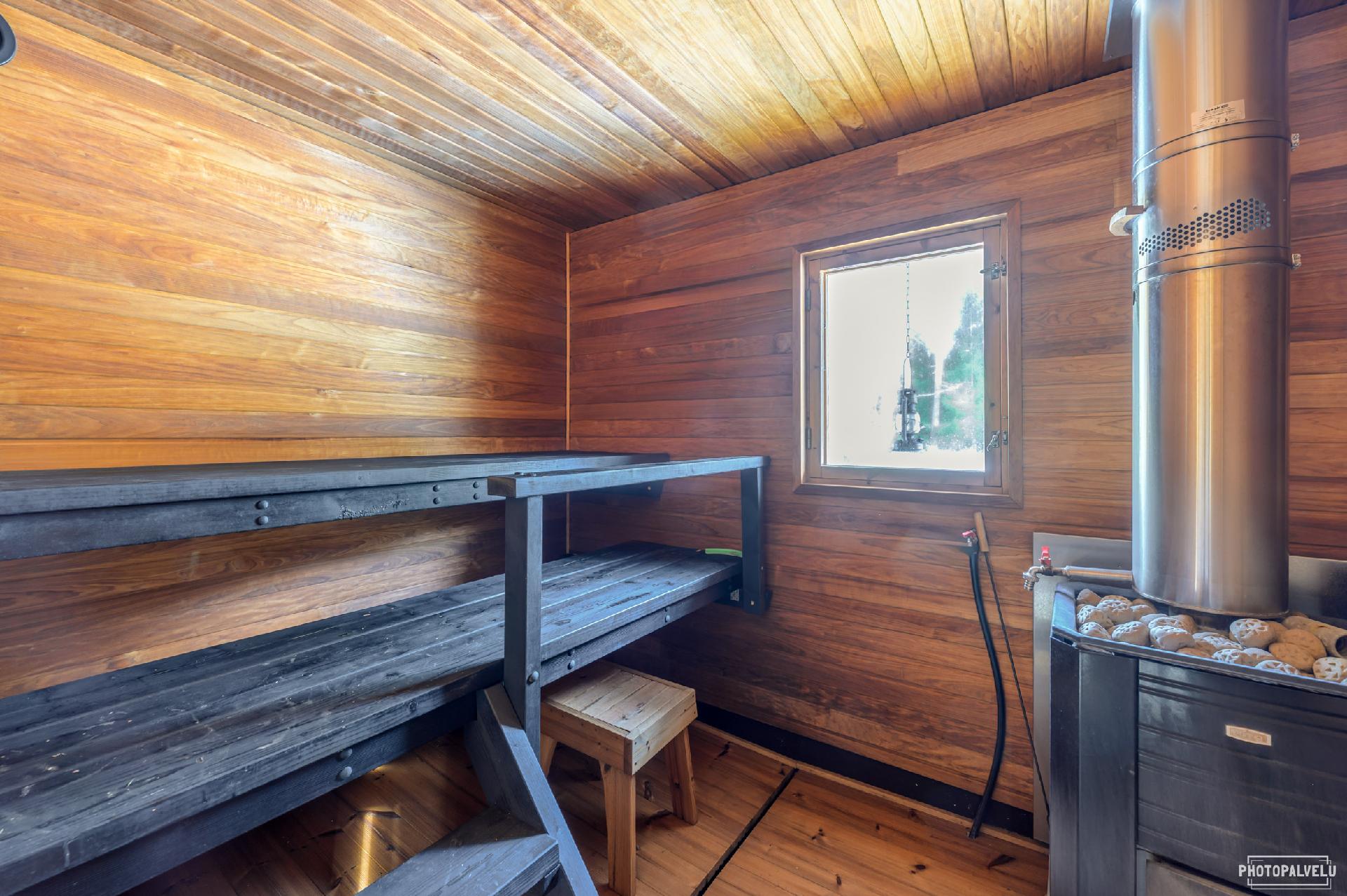 Ulkosaunan saunatilat