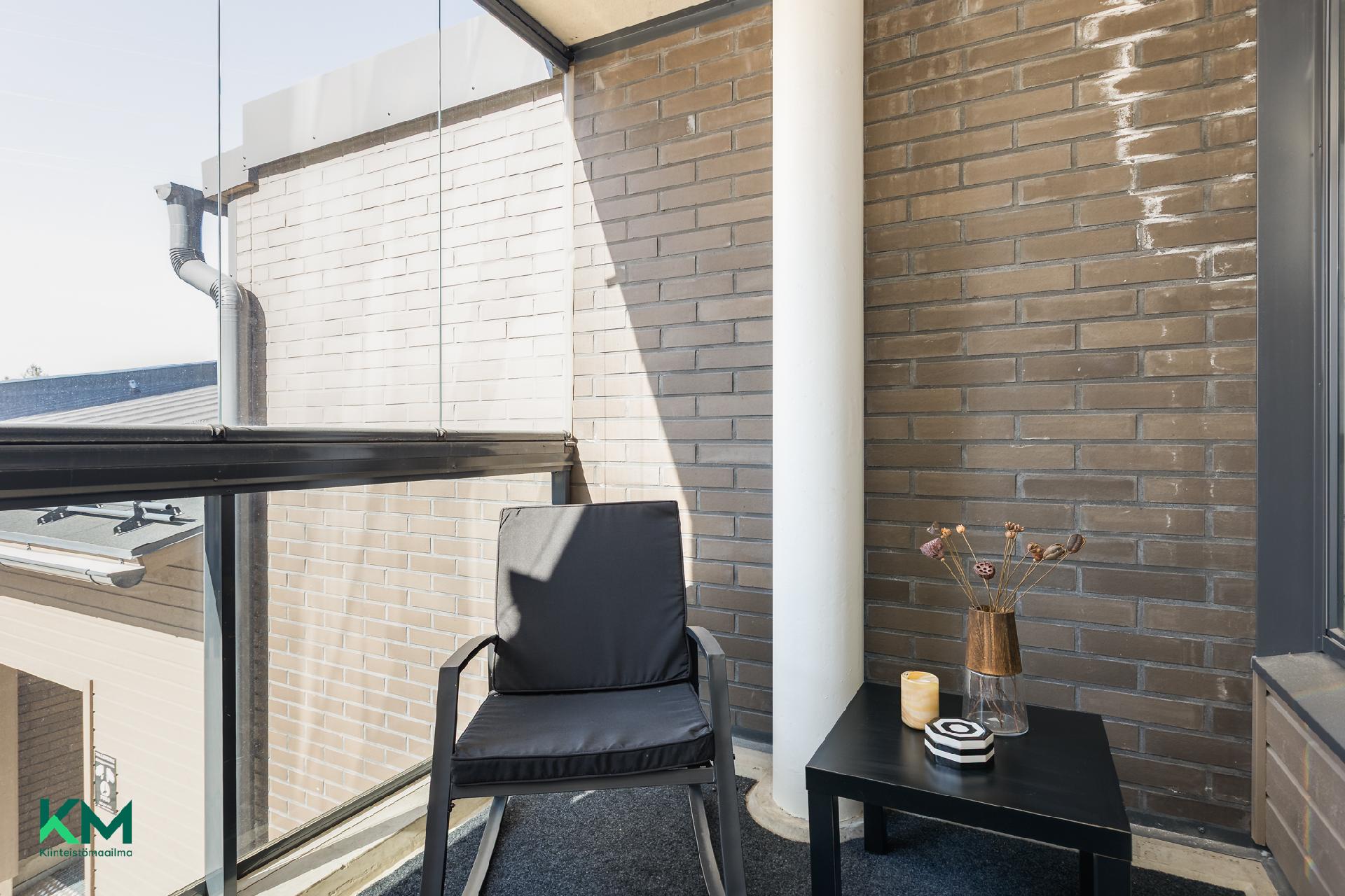 Kaarretie 14, Tuira, Oulu