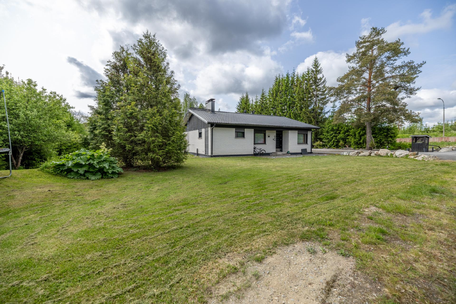 Perttiläntie (Ahokankaantie) 1, Olkkolanniemi, Mikkeli