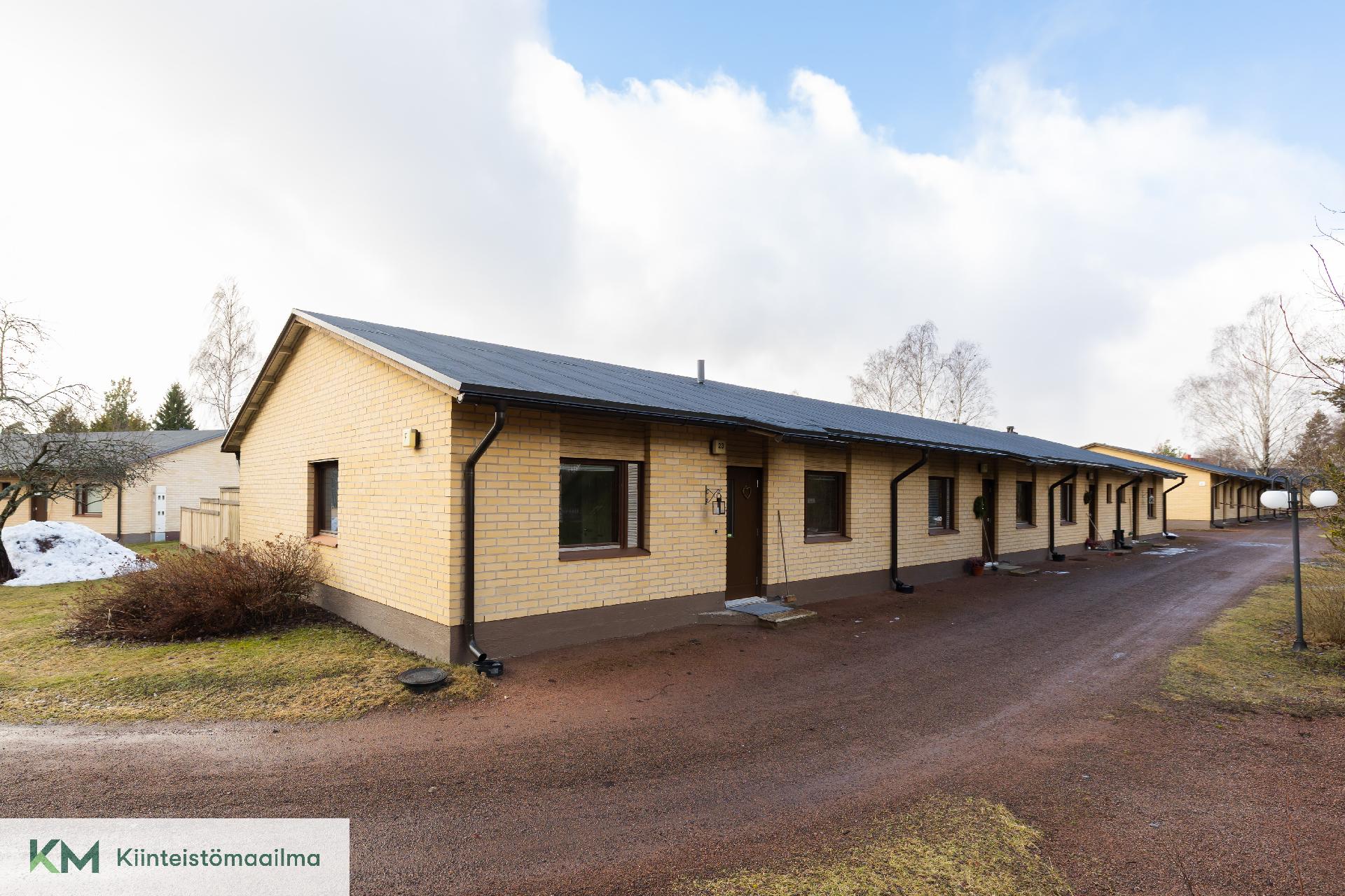 Pirttikatu 7, Metsäkulma, Kotka