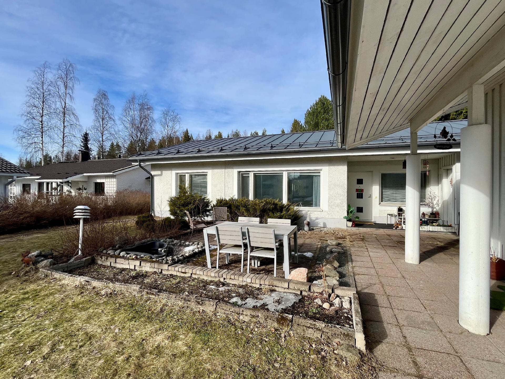 Vahverotie 24, Pirtti, Kuopio