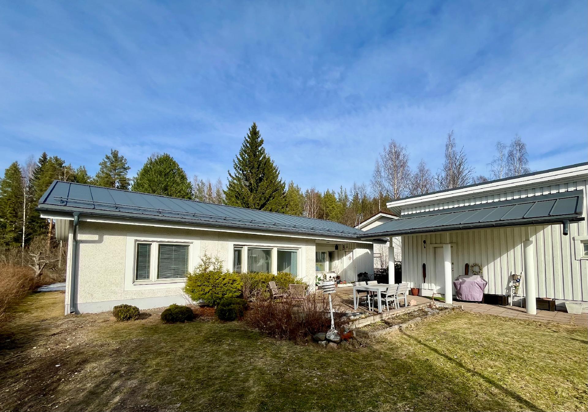 Vahverotie 24, Pirtti, Kuopio