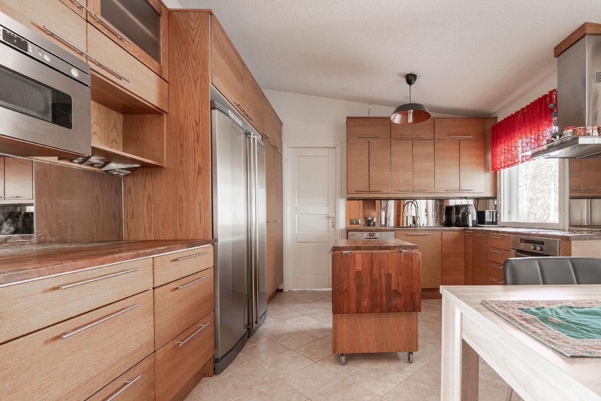 Vahverotie 24, Pirtti, Kuopio