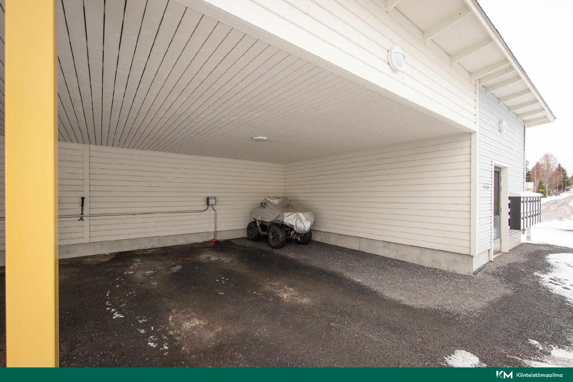 Autokatospaikka kuuluu asunnolle