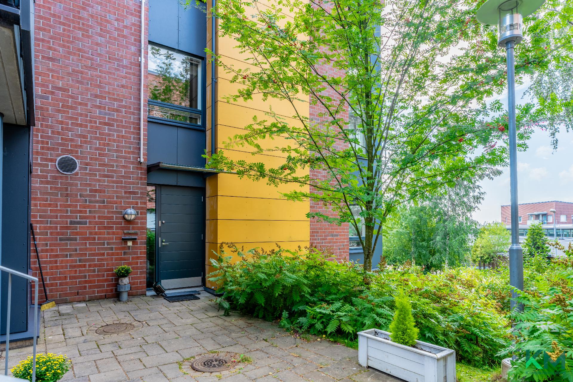 Sisäänkäynti huoneistoon