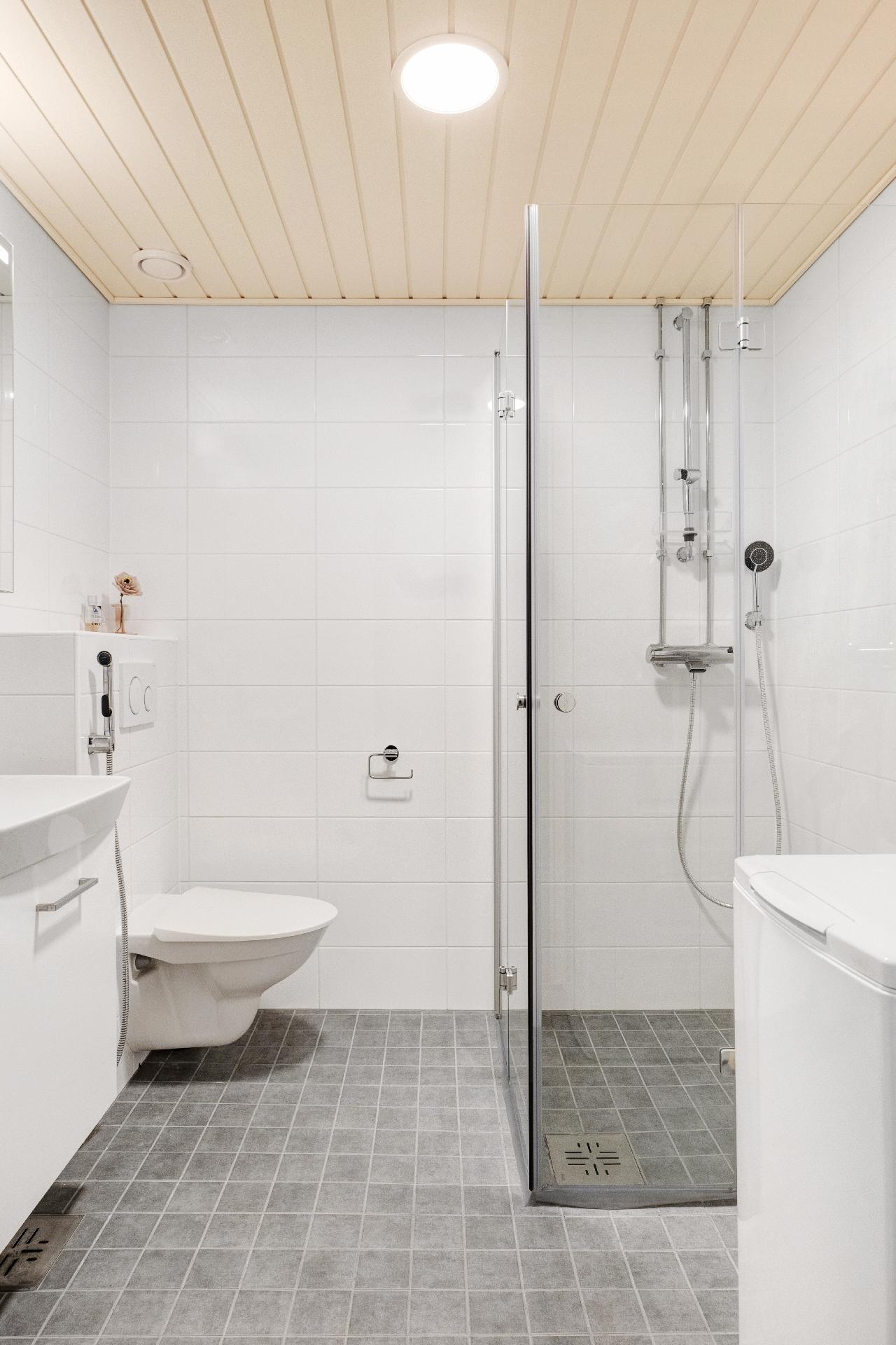 Maininkitie 9, Kivenlahti, Espoo