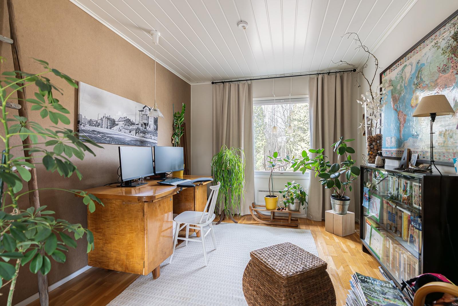 Keskikerroksen makuuhuone