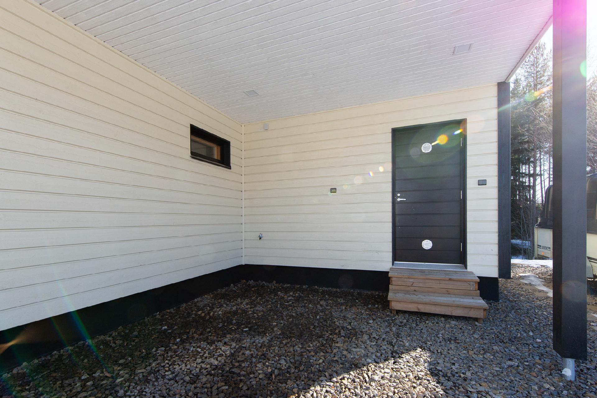 autokatos, käynti varastoon