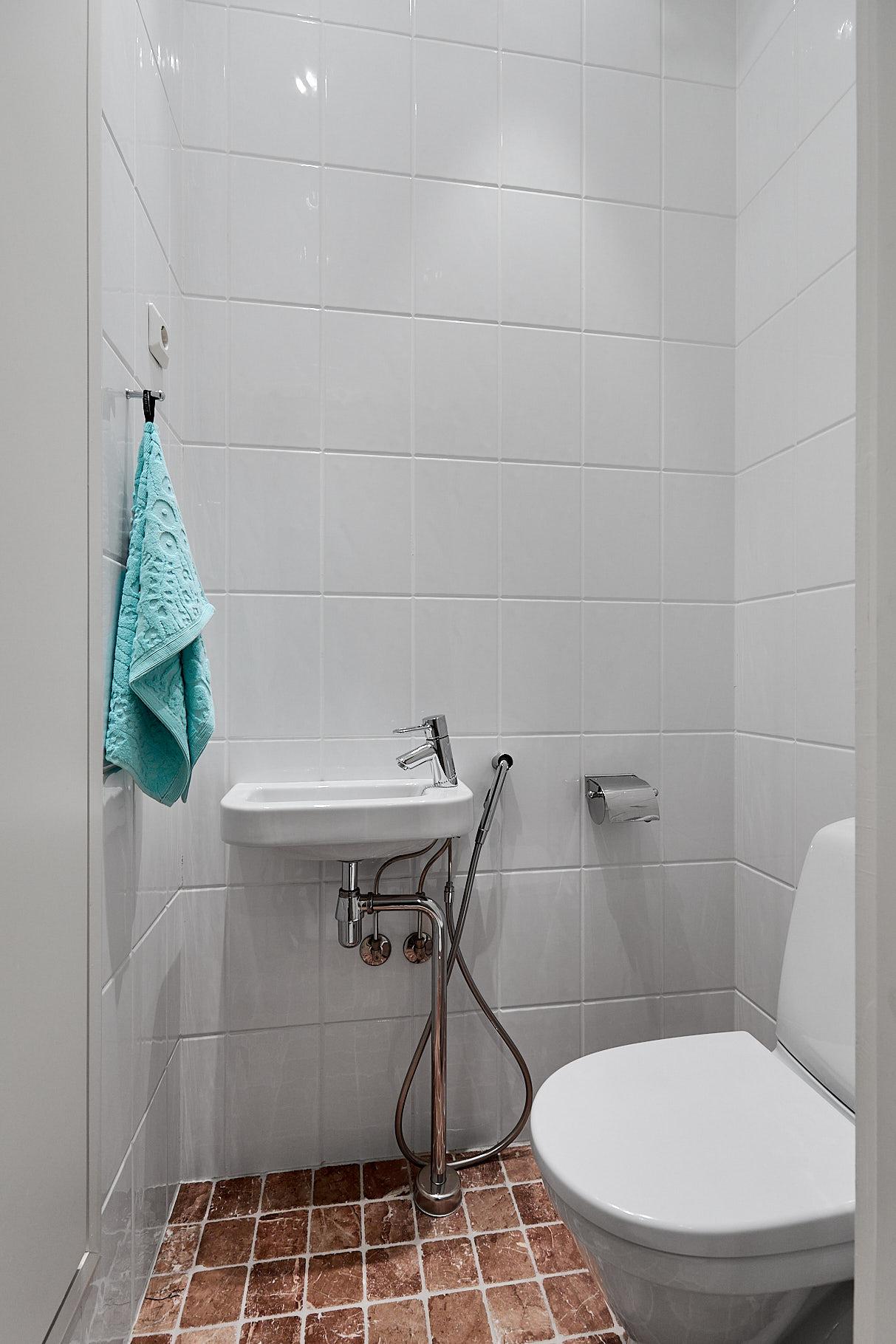 ERILLINEN WC