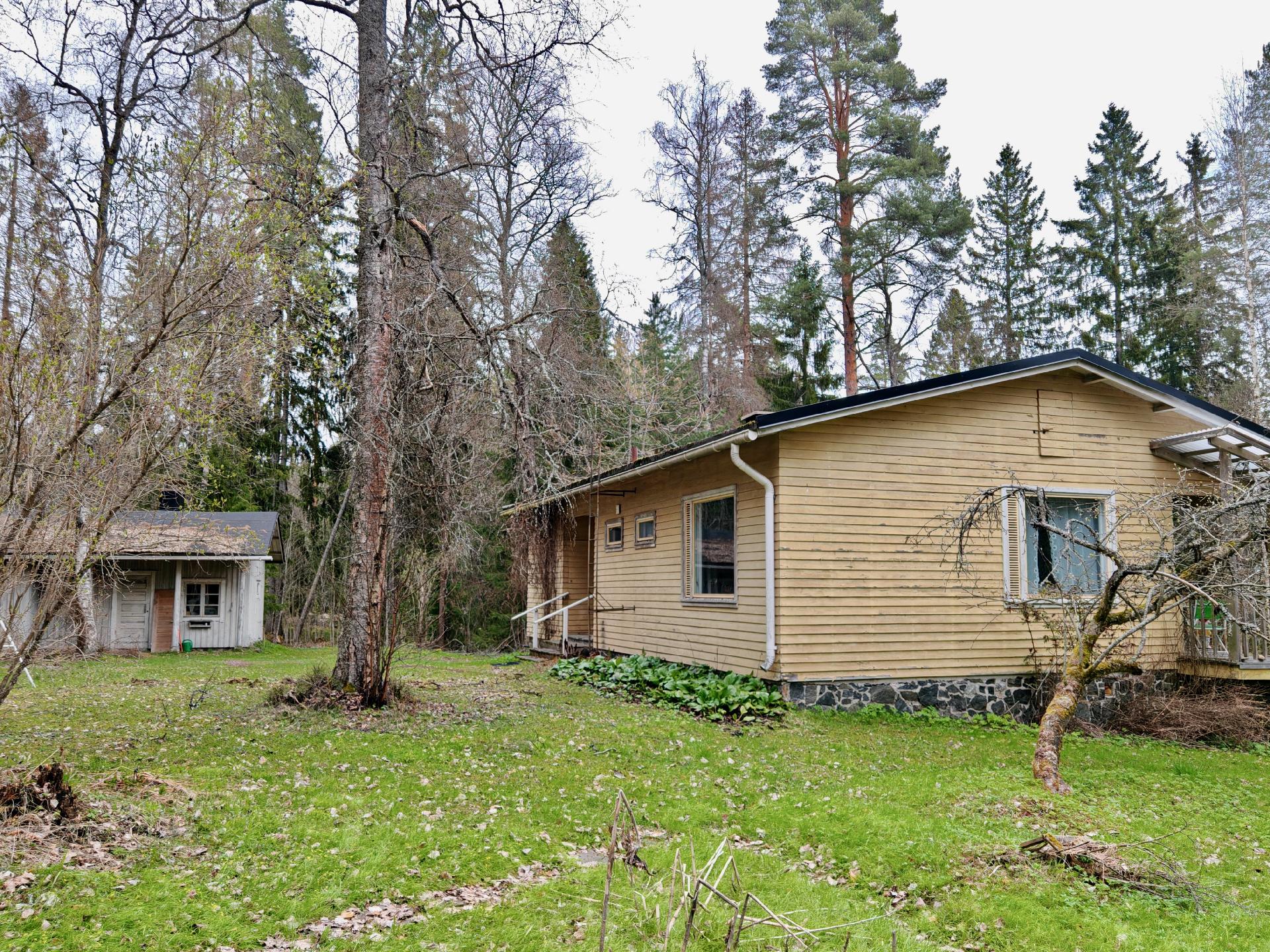 Hirviniementie 24, Hirviniemi, Tampere