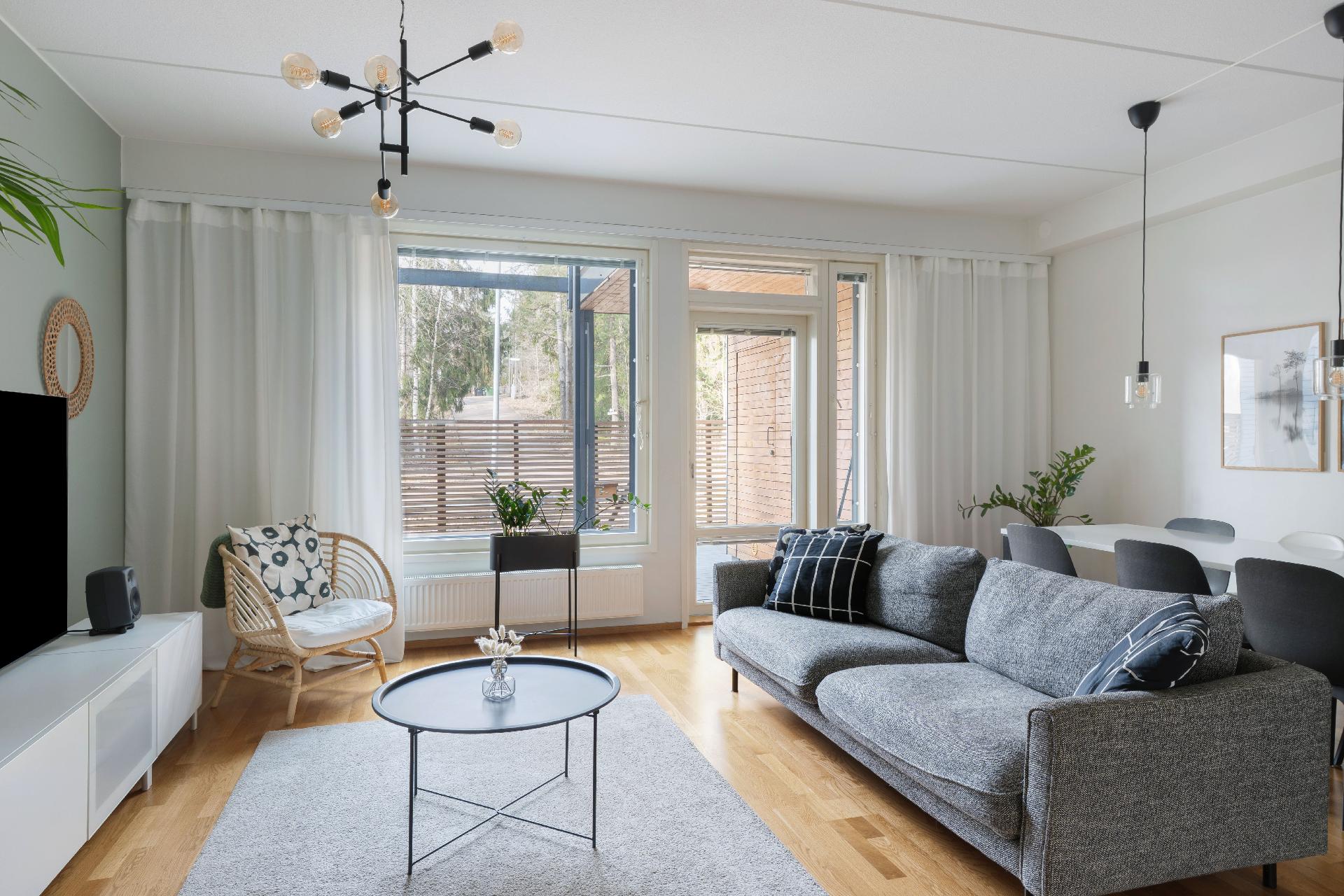 Adjutantinkatu 6, Mäkkylä, Espoo