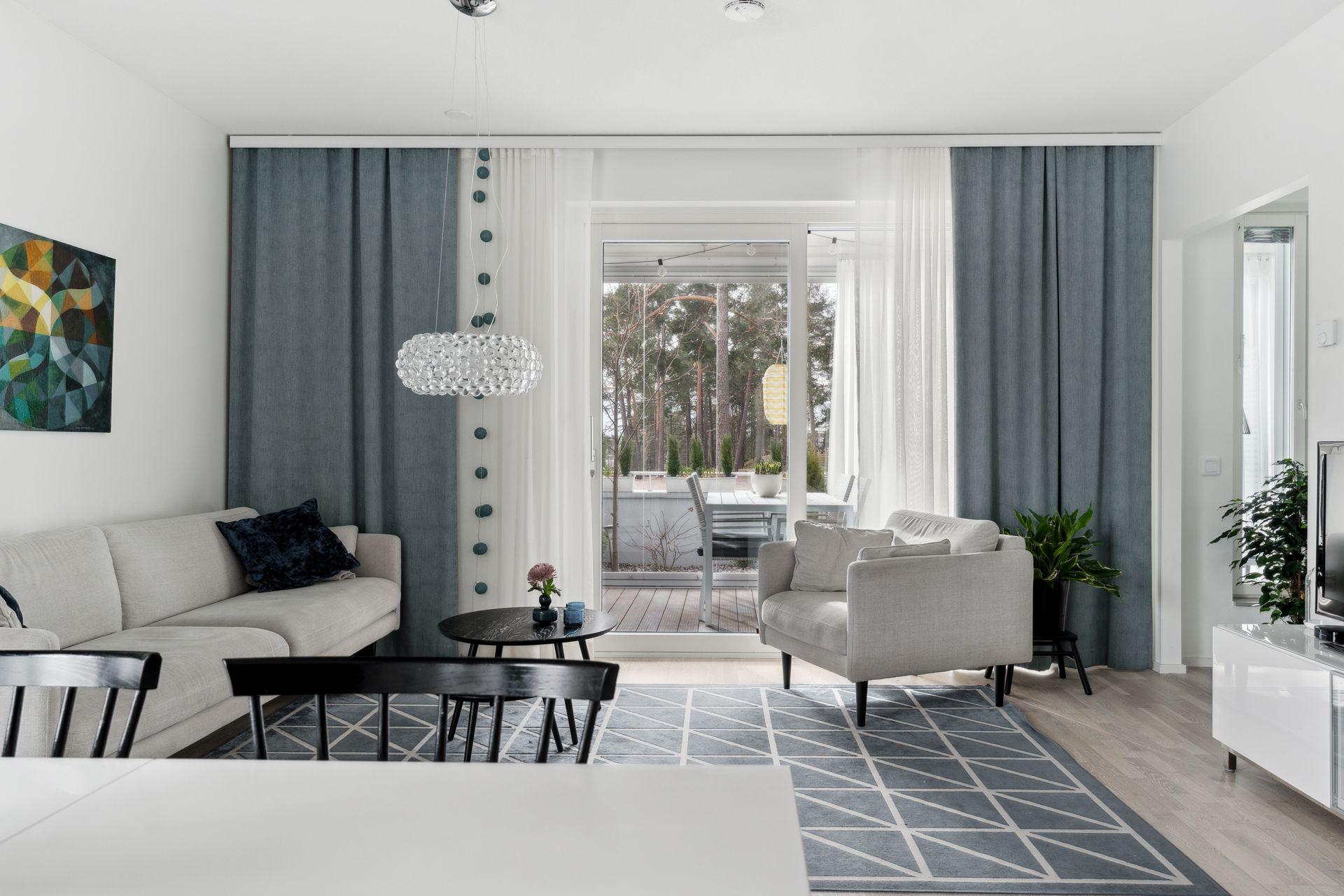 Ruutikellarintie 8, Mäkkylä, Espoo