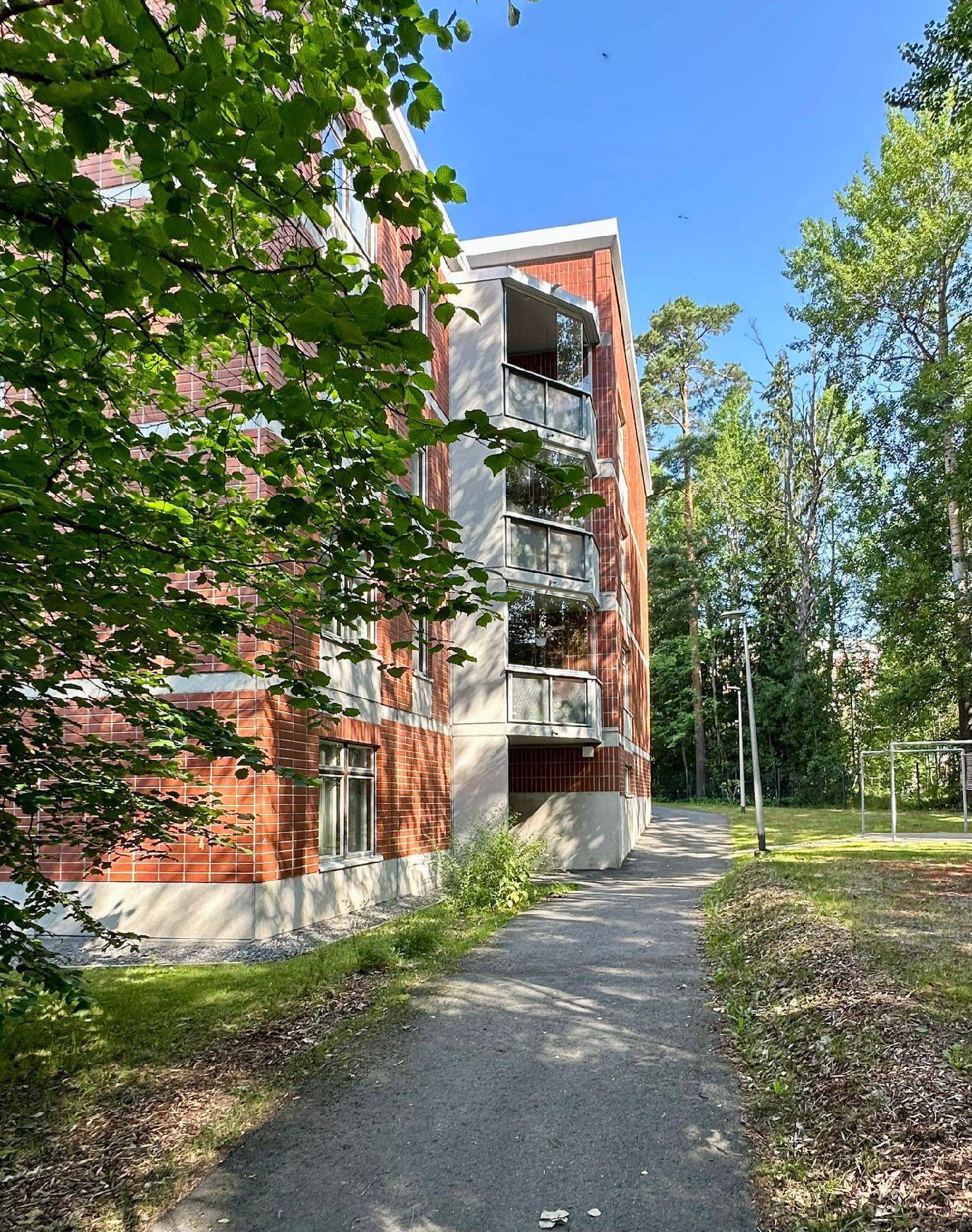 Mantelikuja 6, Pähkinärinne, Vantaa