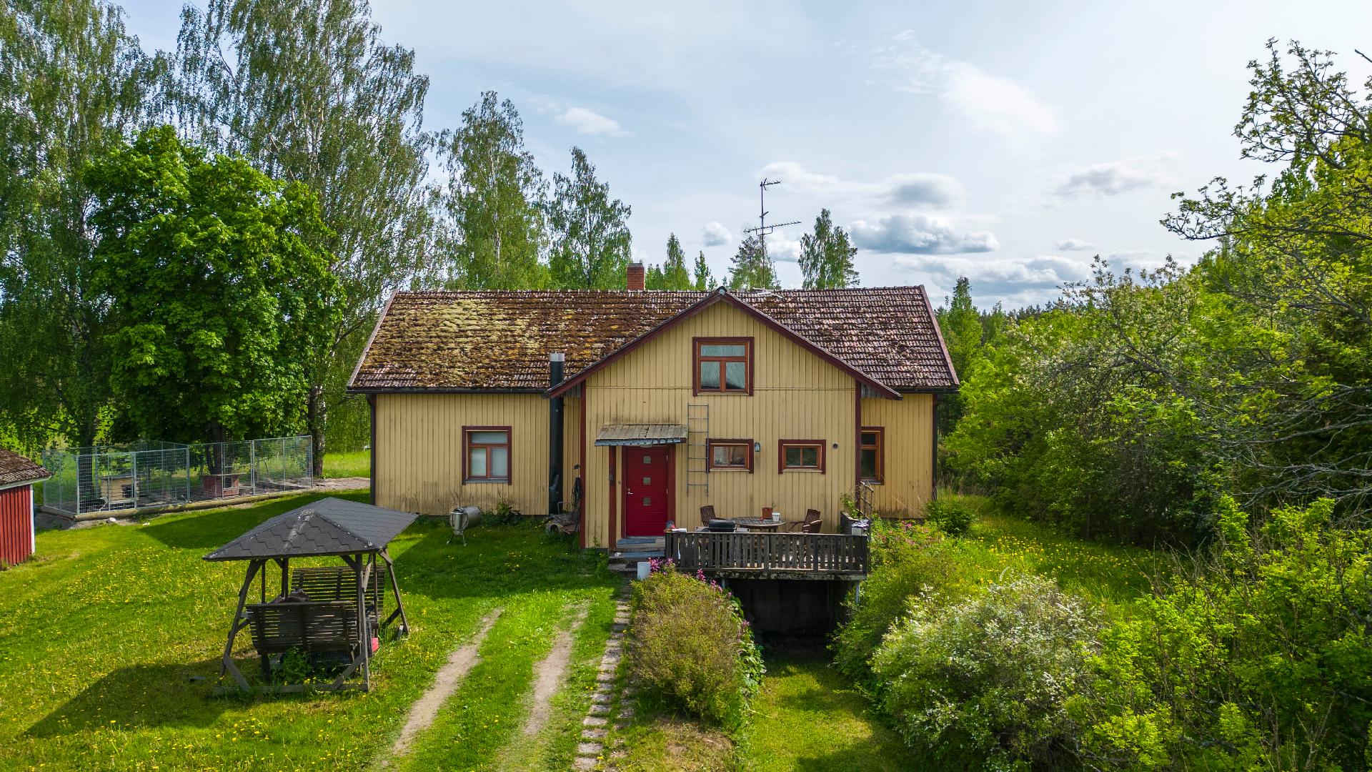 Petäisenpääntie 135, Kangasniemi