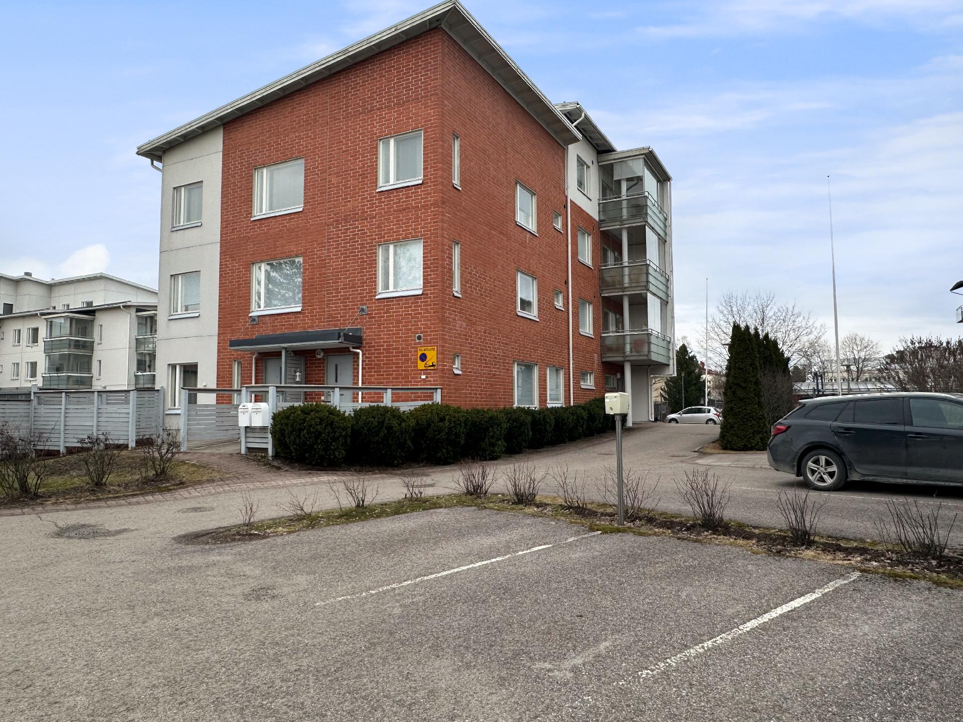 Oikokatu 11, Suokylä, Riihimäki