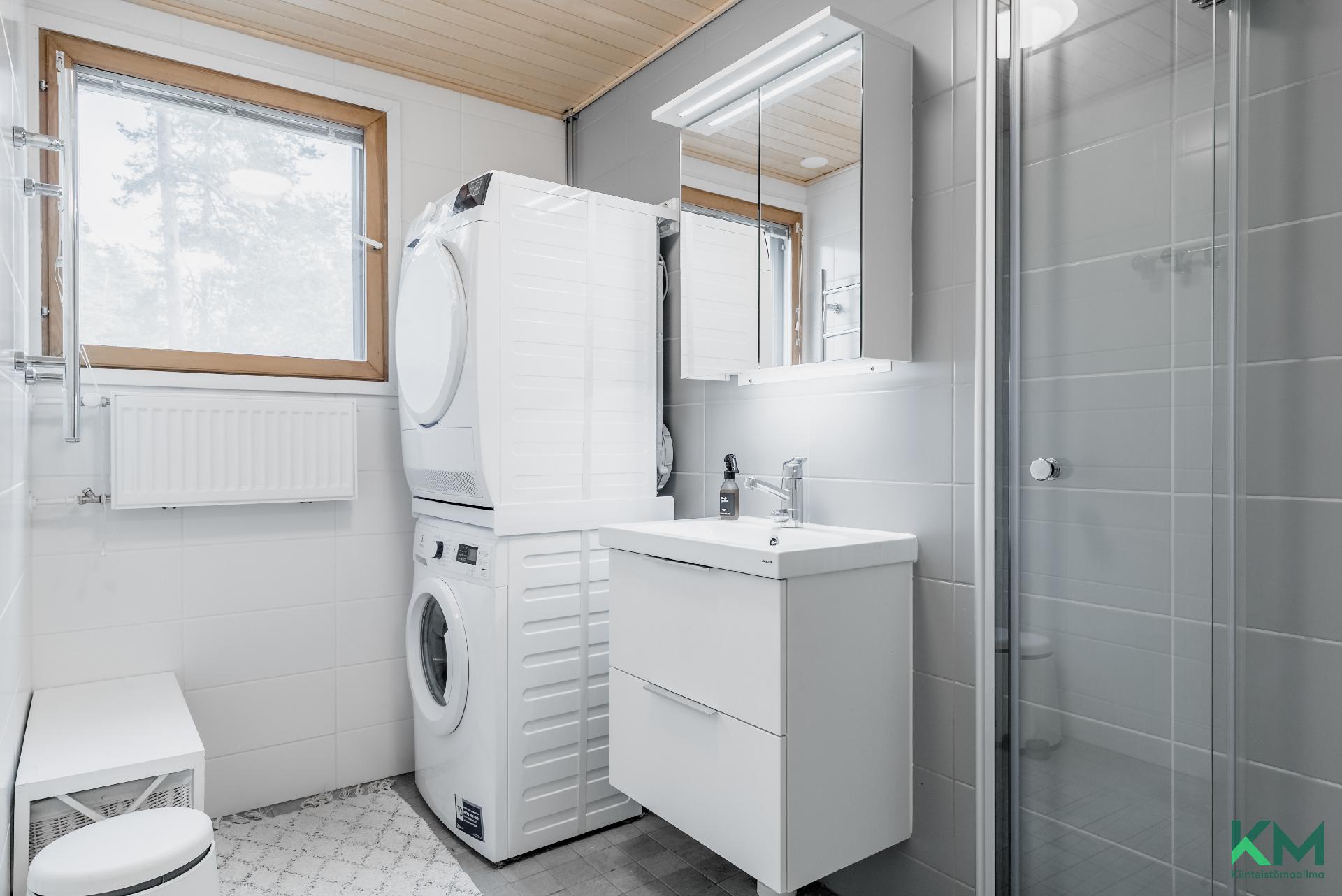 Kaarikuja 4, Kontula, Helsinki