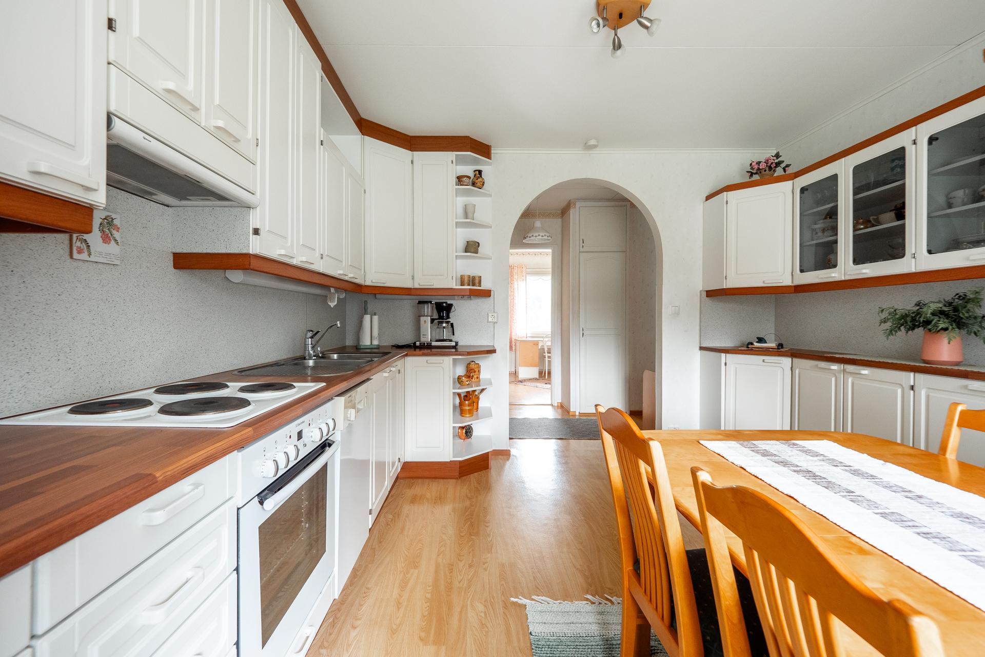 Sinappikuja 4, Oulunsalo, Oulu