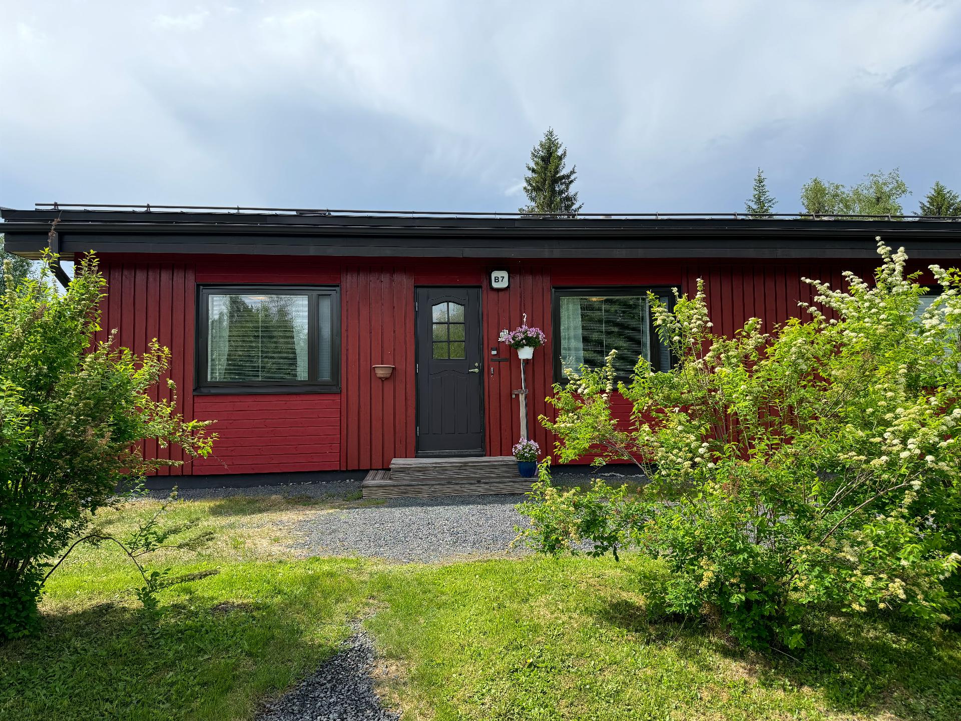 Julkisivu