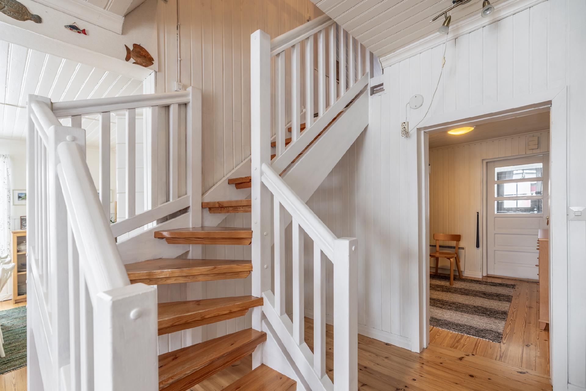 Rappuset yläkertaan