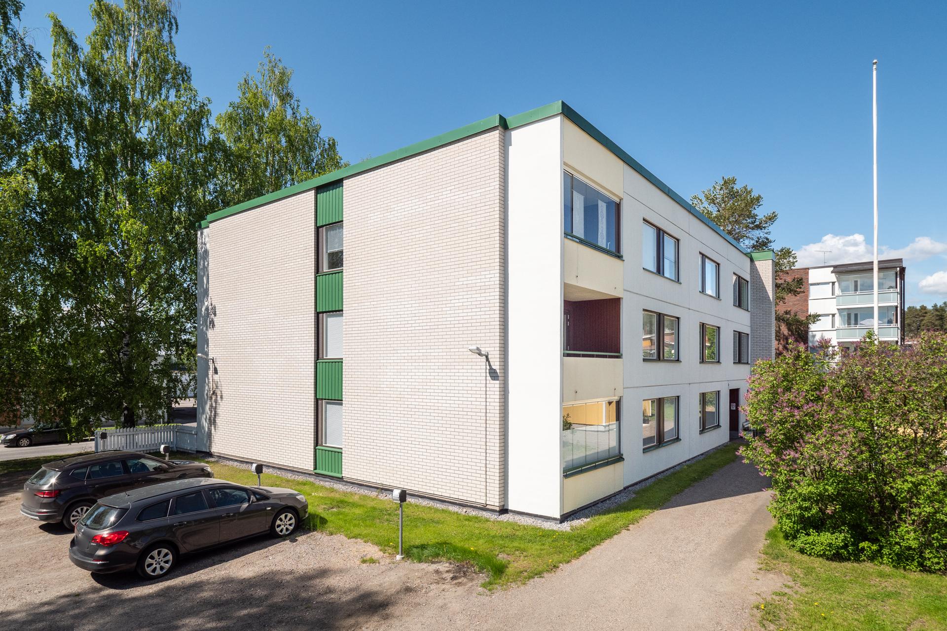 Keskustie 3, Keskusta, Laukaa