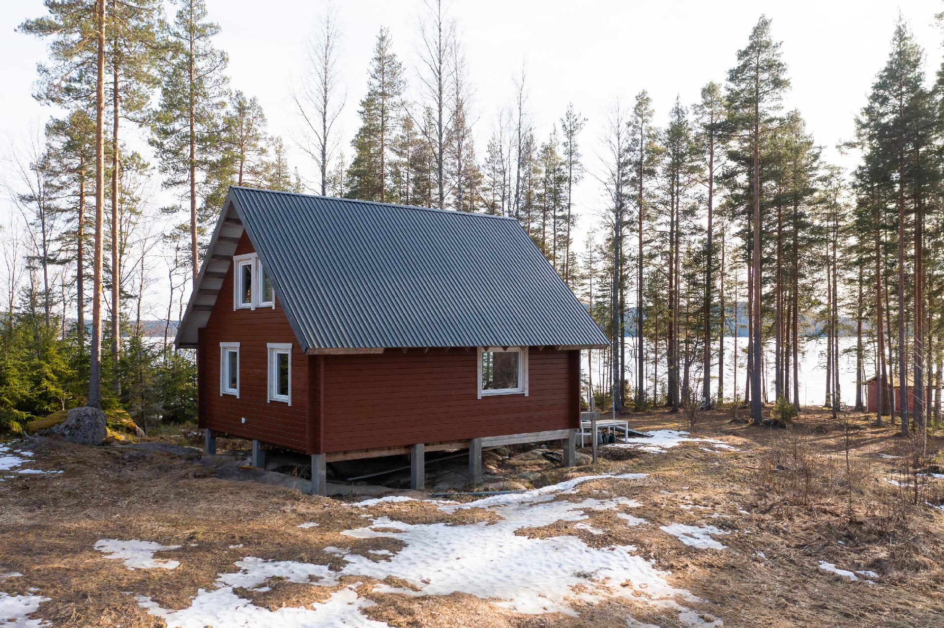 keskeneräinen päärakennus