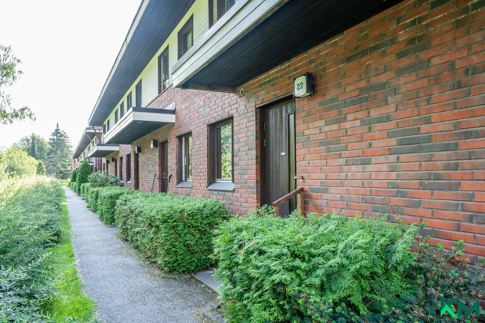 Sisäänkäynti