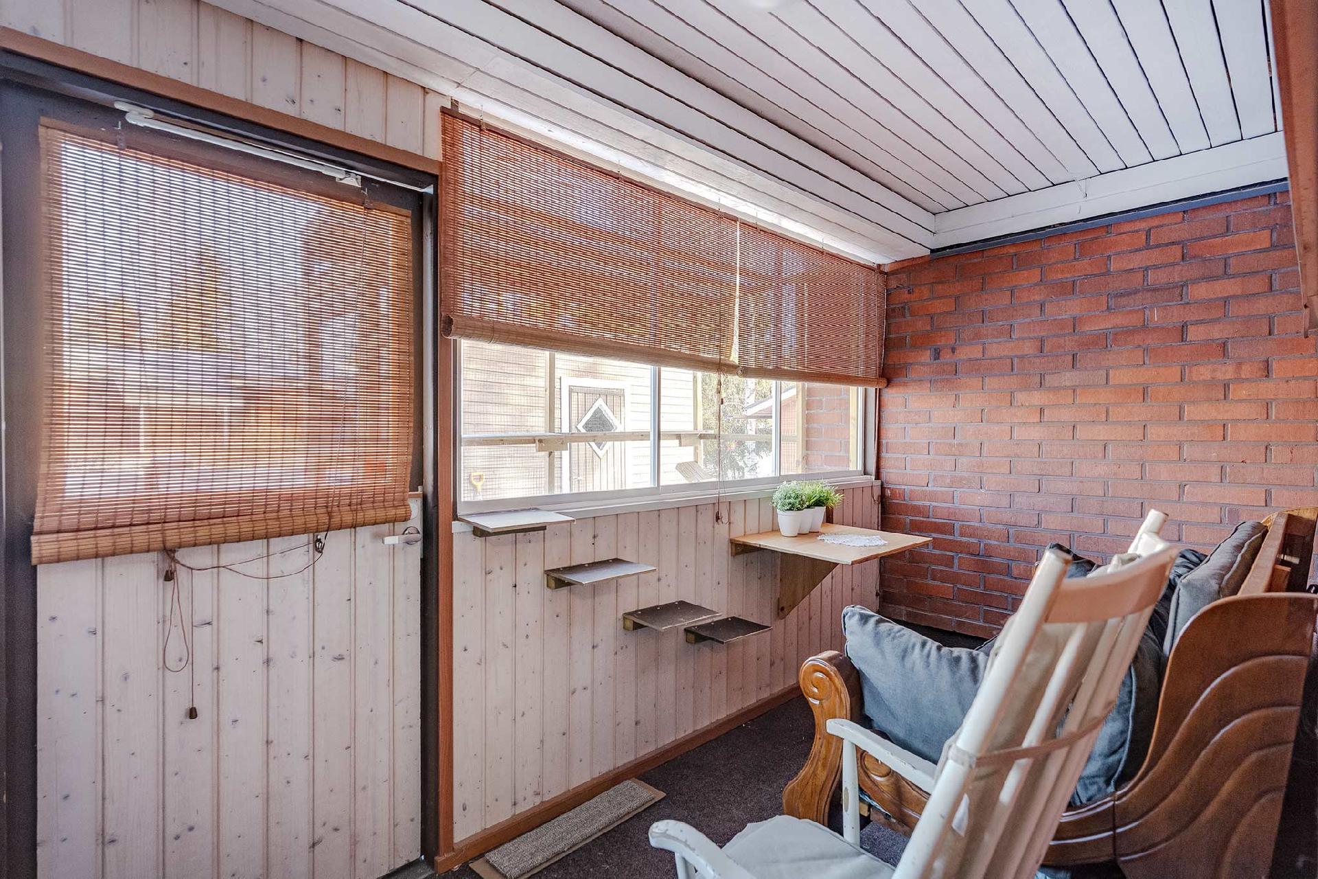 Takapihan katettu terassi