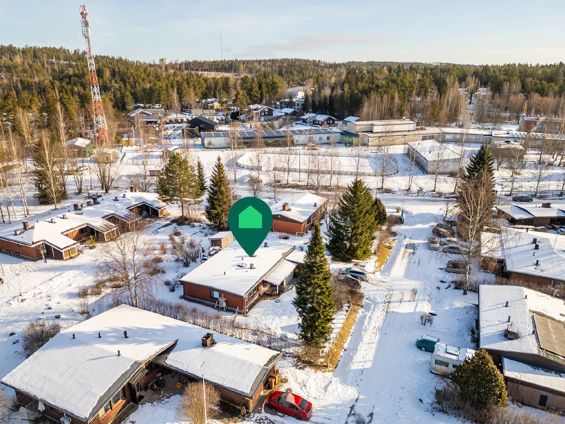 Korkeepirtinkatu 4, Kämmenniemi, Tampere