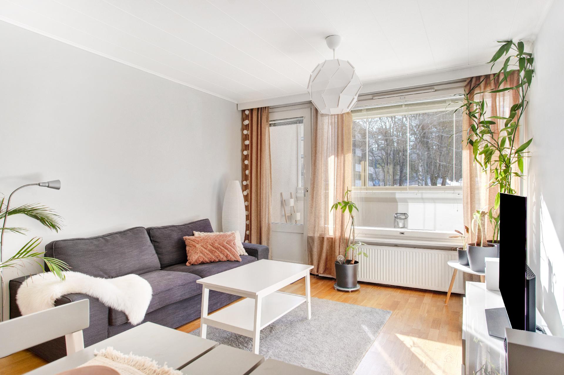 Riihipellontie 5, Konala, Helsinki