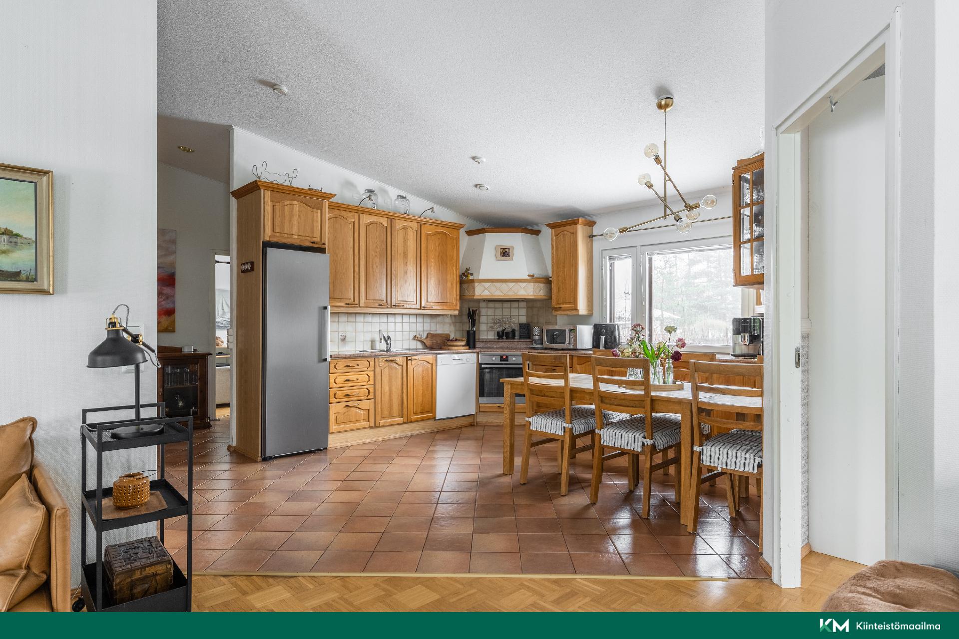 Maitorpantie 8, Kivistö, Vantaa