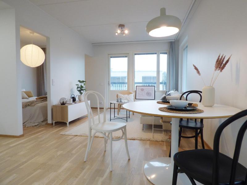 Maisemamaalauksenkatu 4, Kuninkaantammi, Helsinki