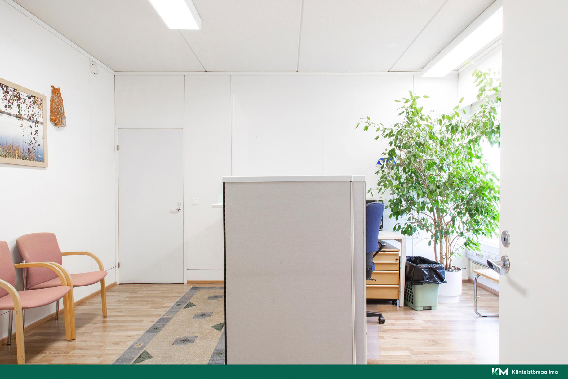 Otto Mannisentie 11 A 2 ja 11, Kangasniemi