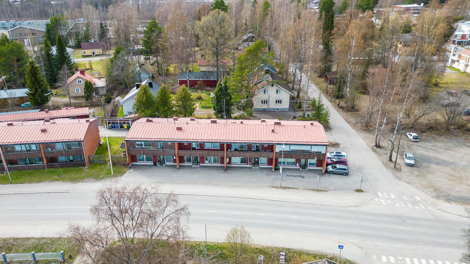 Otto Mannisentie 11 A 2 ja 11, Kangasniemi