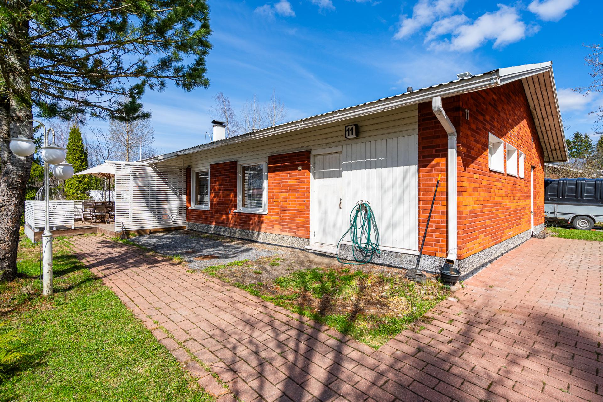 Poppelitie 11, Kukostensyrjä, Hämeenlinna