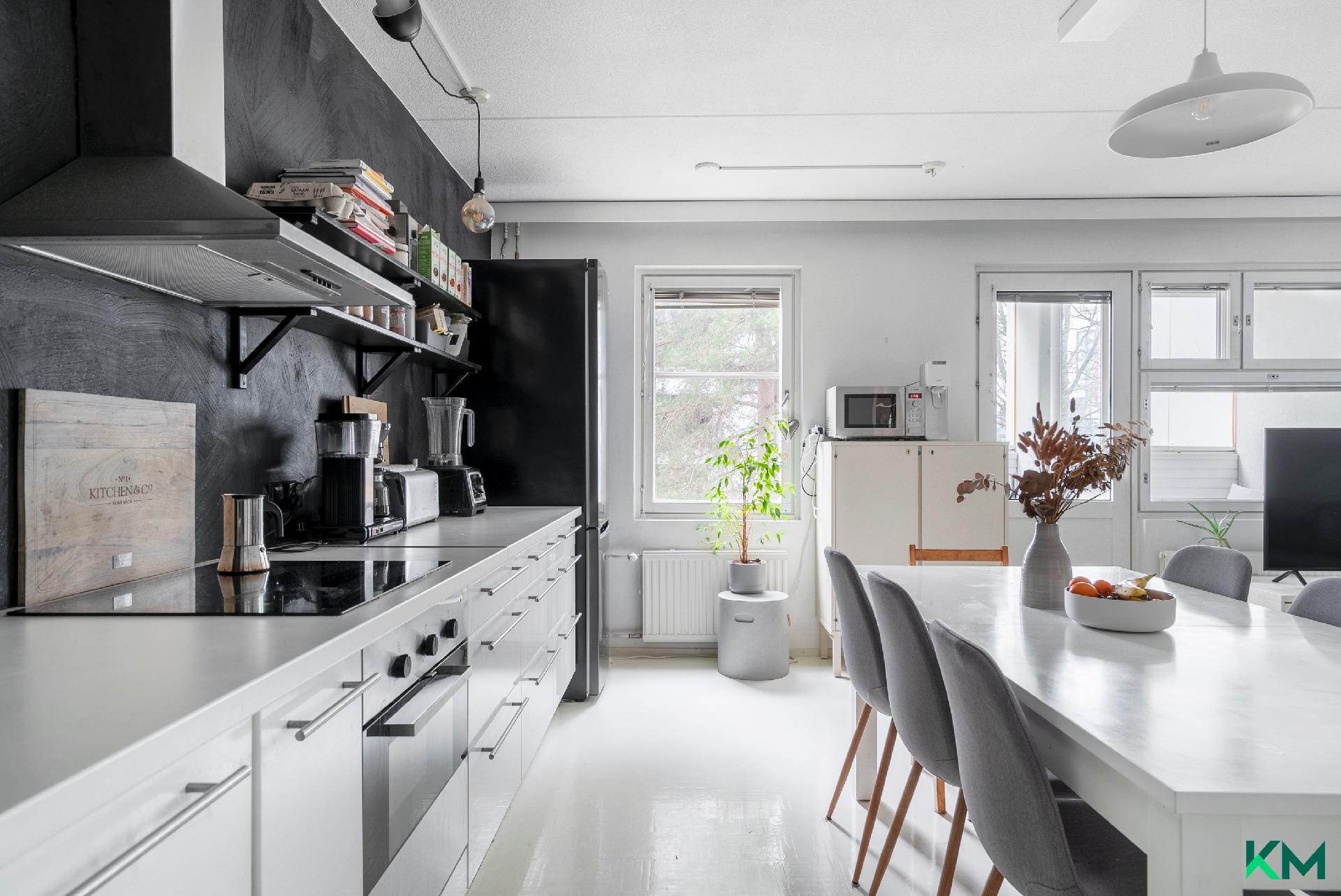 Jäkälätie 6, Tapanila, Helsinki