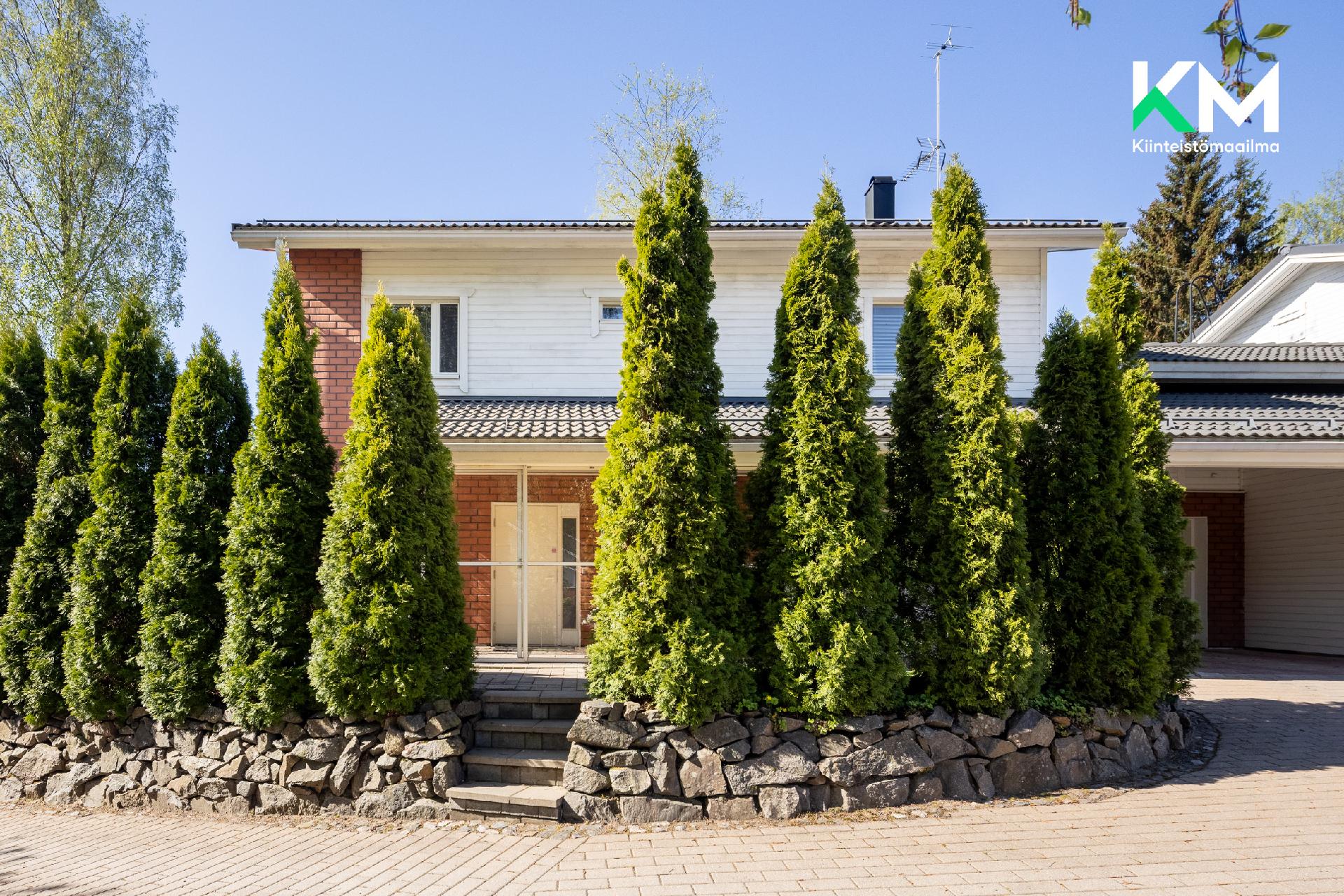 Kultapiiskuntie 1, Tanssikallio, Hyvinkää