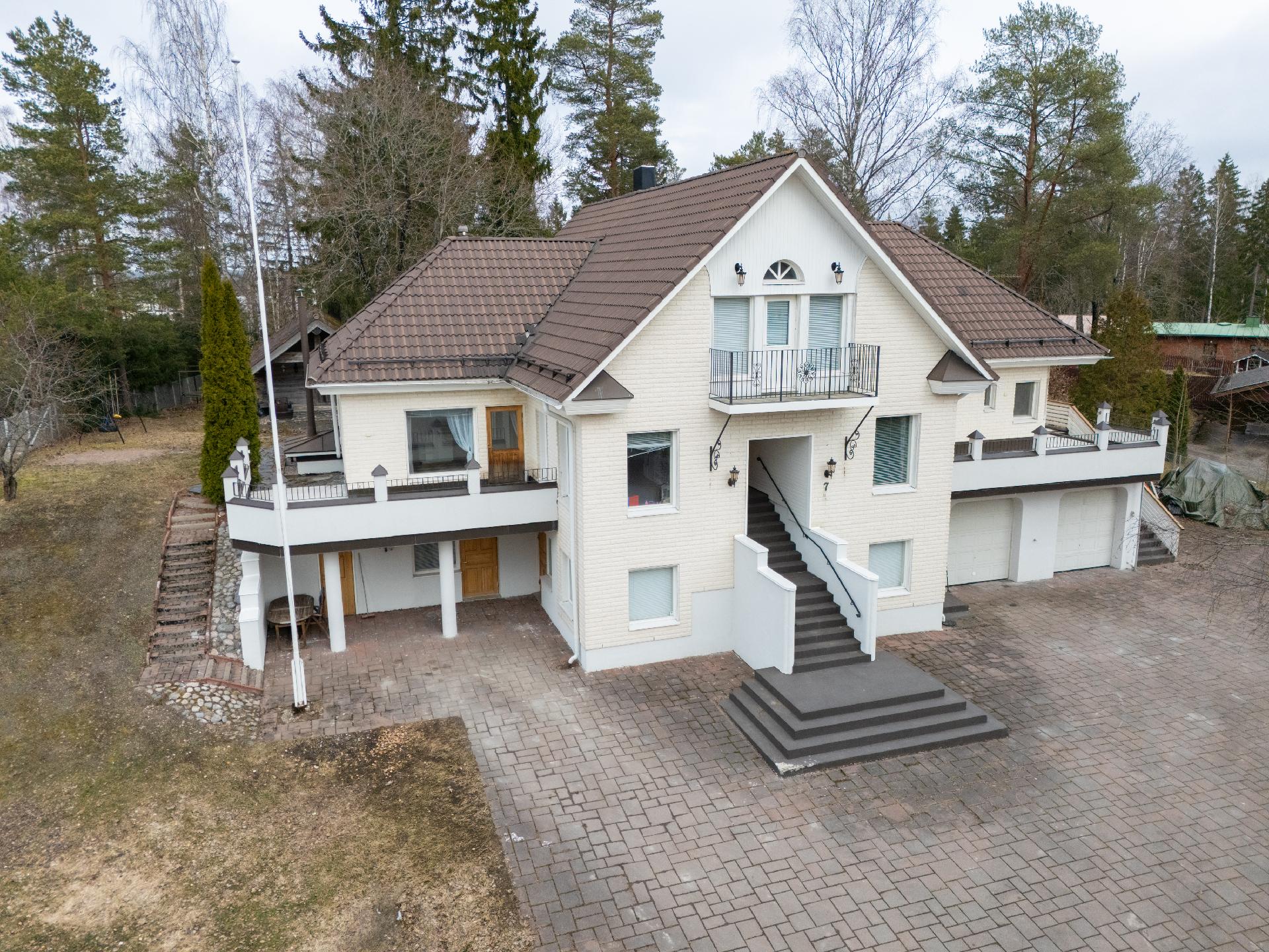 Tarhurintie 7, Klaukkala, Nurmijärvi
