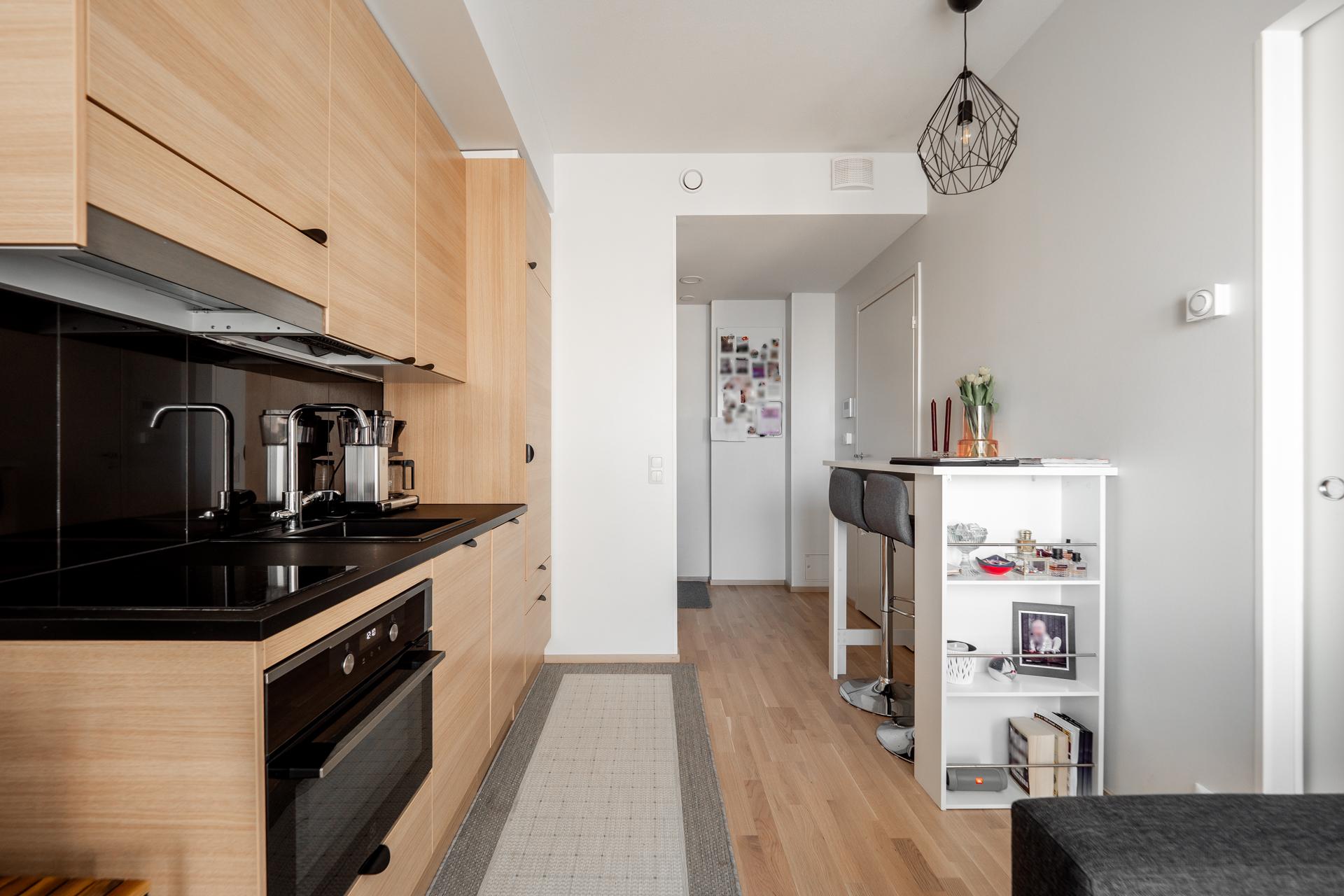 Rautatienkatu 1, Keskusta, Oulu