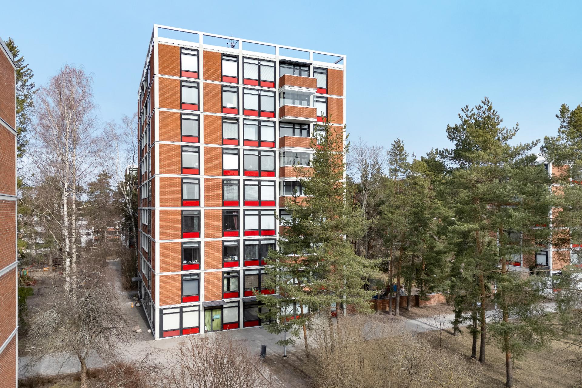 Hyvä sijainti Olarin korkeimmalla kohtaa