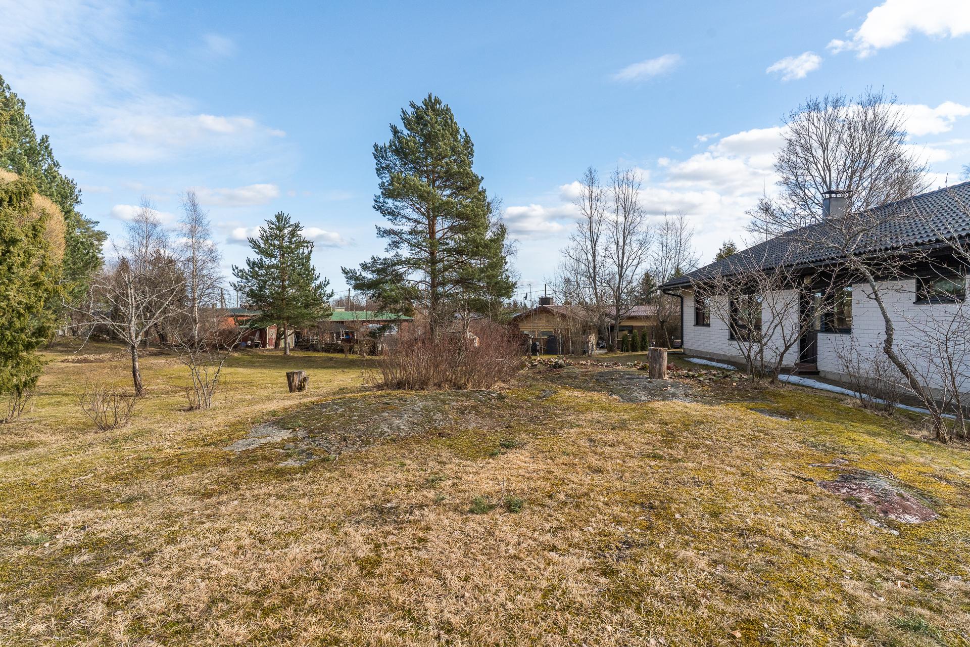 Kalliokuja 4, Monninkylä, Askola