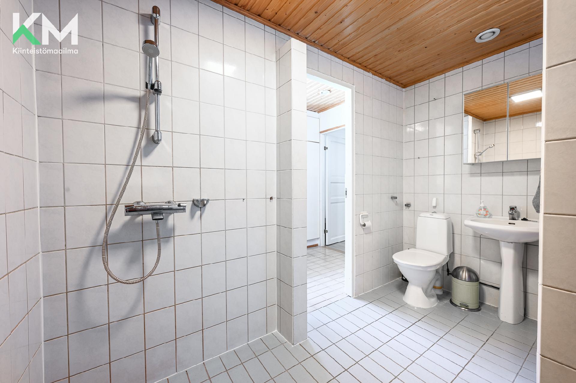 Kärppätie 5, Autio, Kurikka