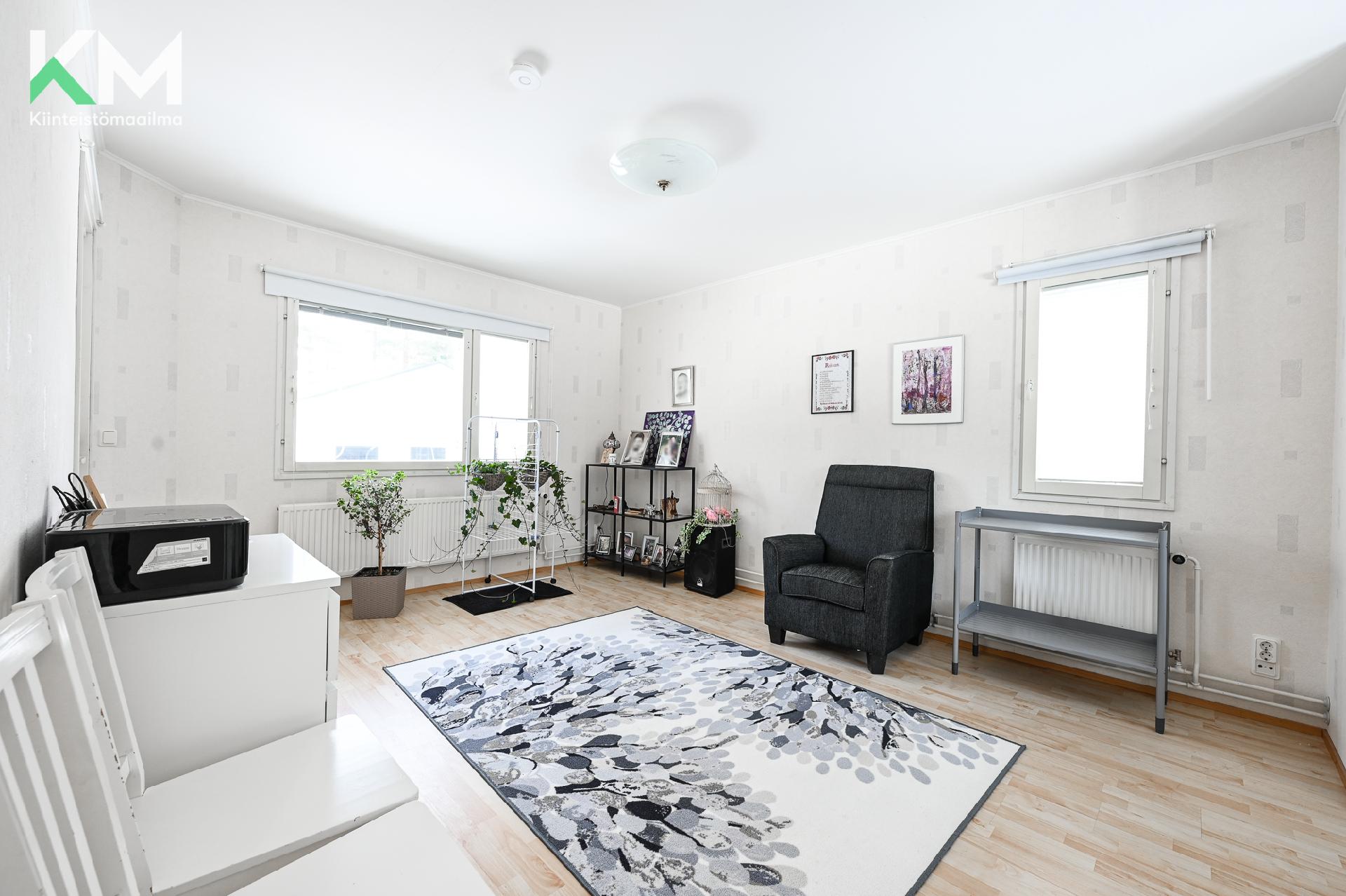 Kärppätie 5, Autio, Kurikka