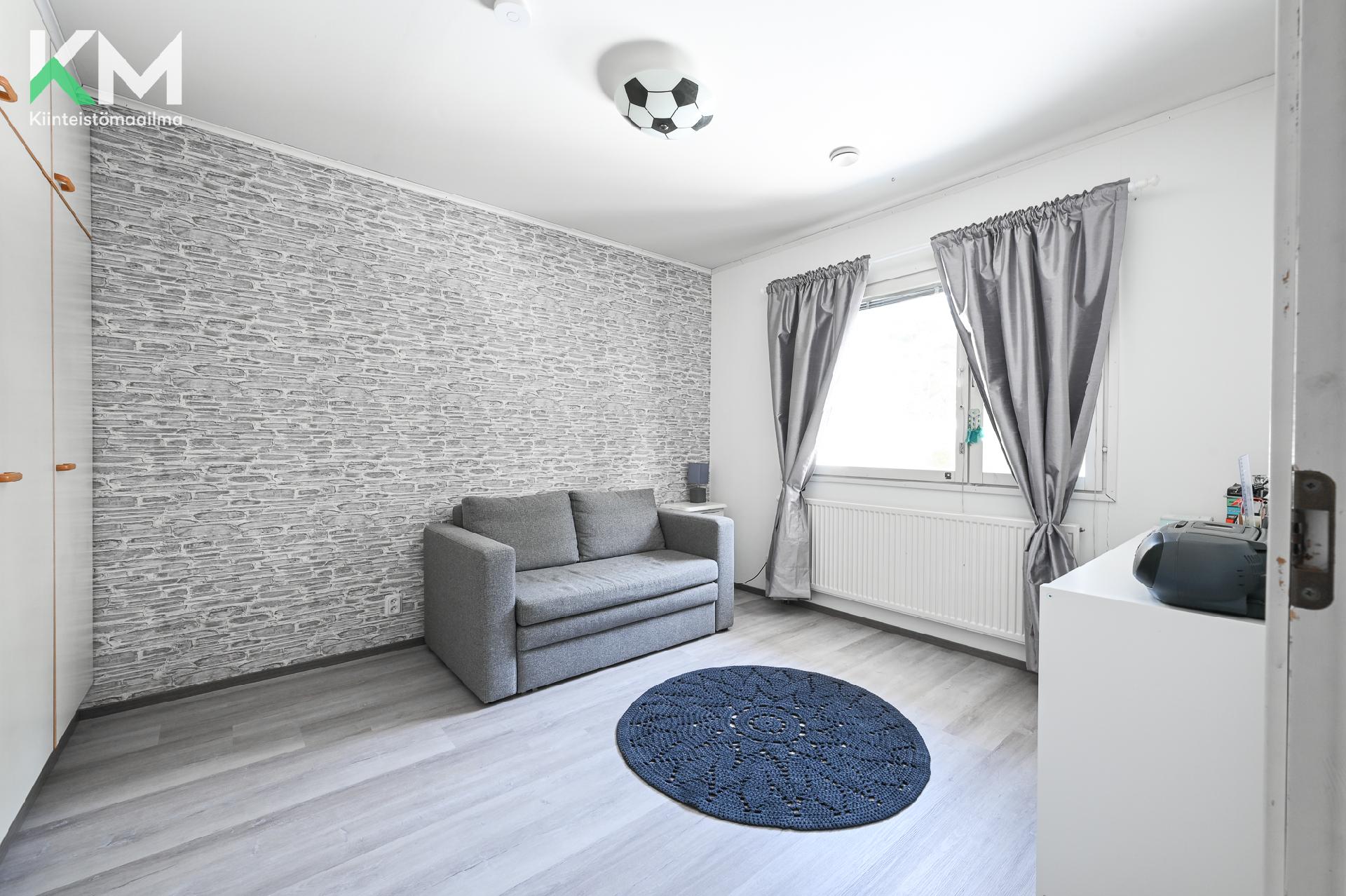 Kärppätie 5, Autio, Kurikka